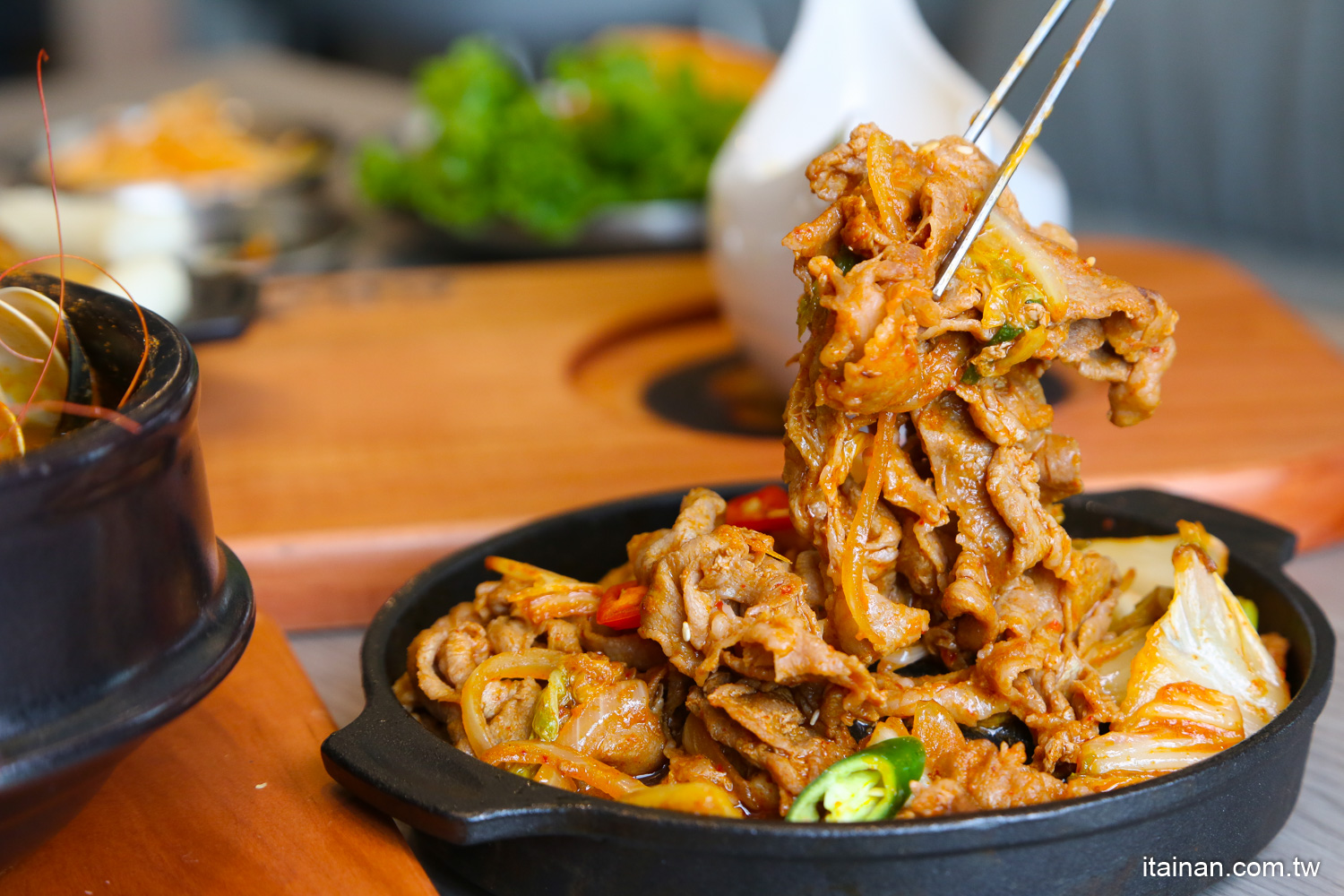 高雄美食,韓式料理,肉多多,韓國料理,辛韓道,高雄餐廳