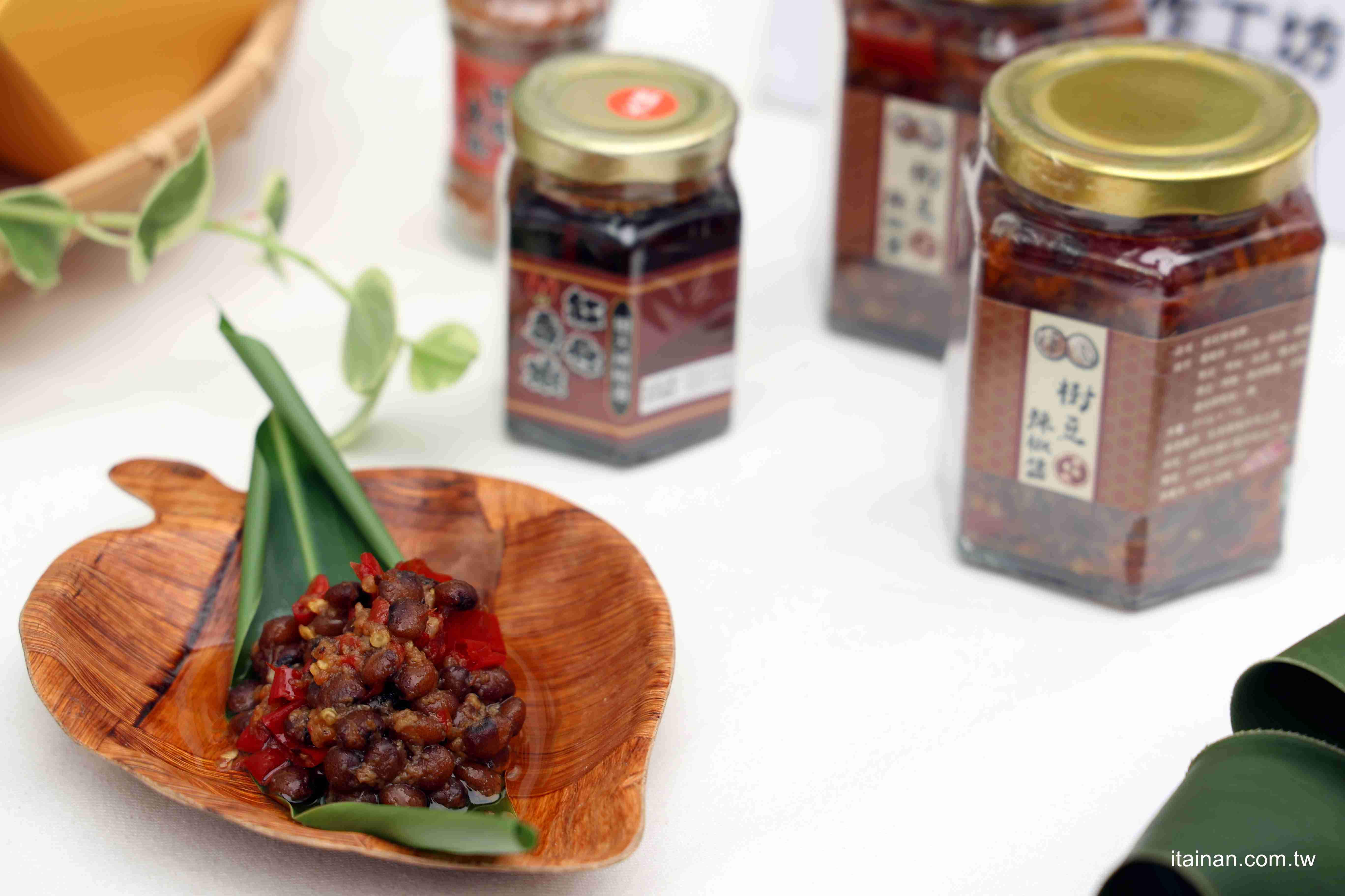 都會區飄濃濃原民特色「Tabe札哈木樂原」13家品牌新品搶先看!集結美食、文創、美妝的原民特色品牌讓據點更熱鬧! 都會區飄濃濃原民特色「Tabe札哈木樂原」13家品牌新品搶先看!集結美食、文創、美妝的原民特色品牌讓據點更熱鬧!