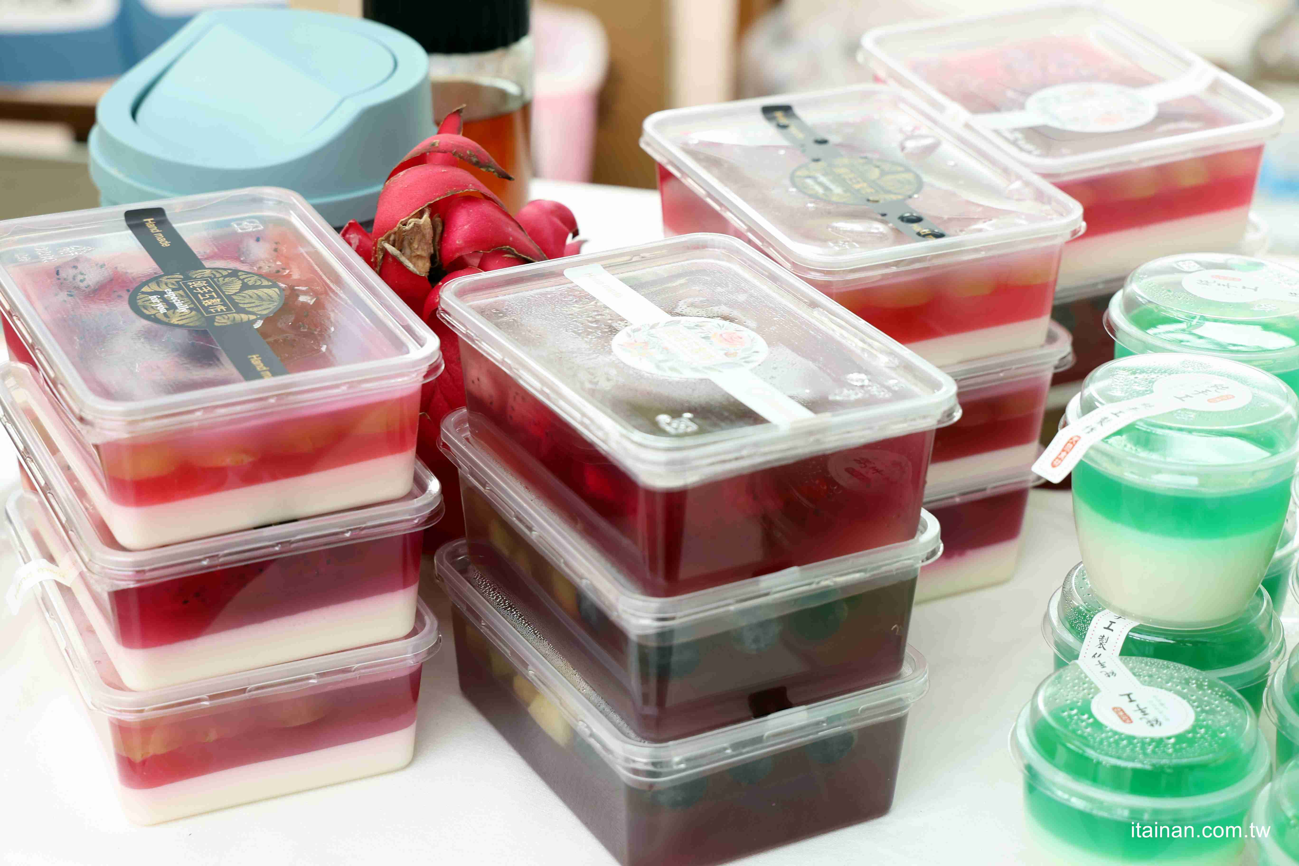 都會區飄濃濃原民特色「Tabe札哈木樂原」13家品牌新品搶先看!集結美食、文創、美妝的原民特色品牌讓據點更熱鬧! 都會區飄濃濃原民特色「Tabe札哈木樂原」13家品牌新品搶先看!集結美食、文創、美妝的原民特色品牌讓據點更熱鬧!