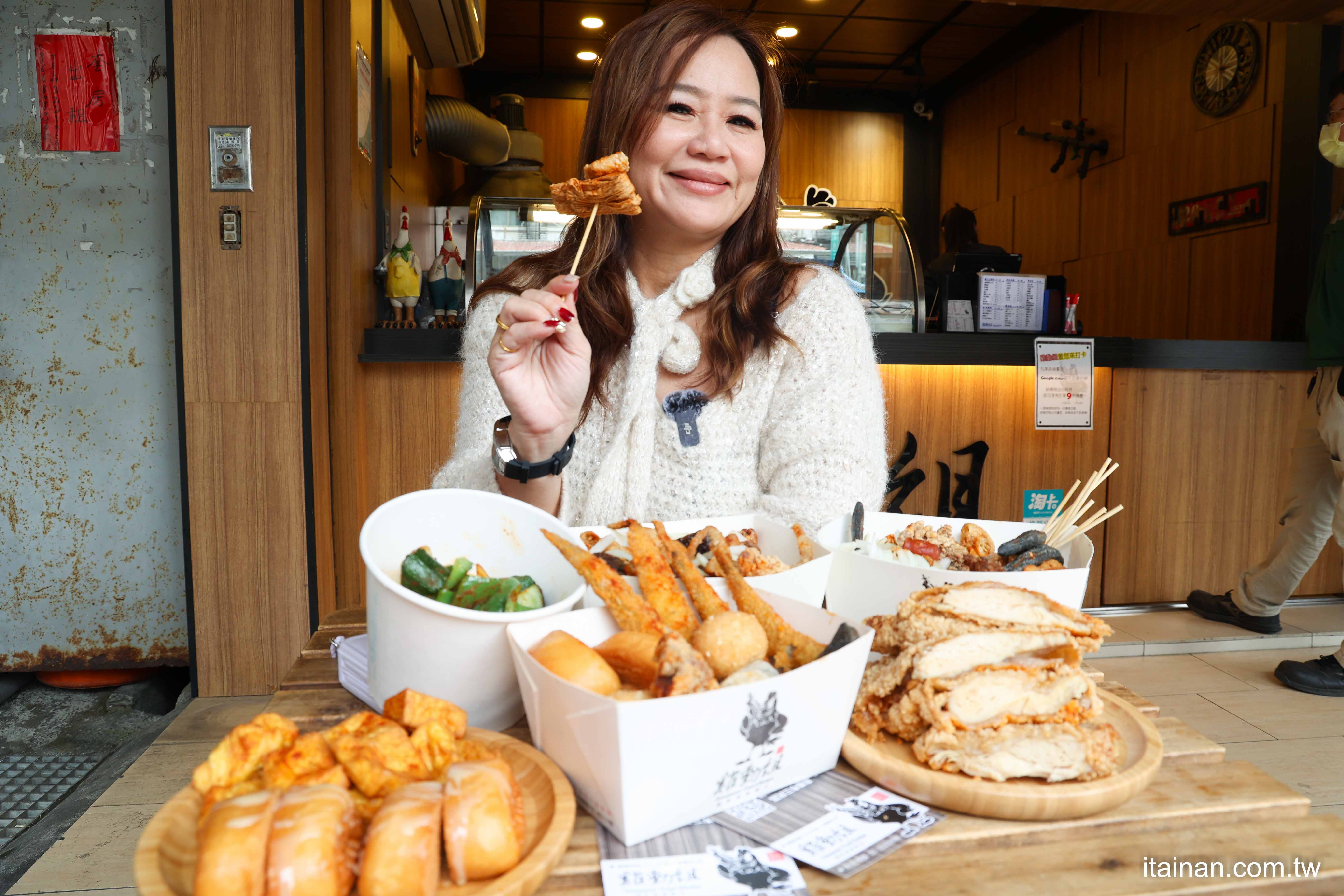 【高雄鹽酥雞推薦】必點70元古早味大雞排超厚超多汁!竟然還有超邪惡煉乳銀絲卷、爆餡麻吉!炸功一流，好吃不油膩；蒜片洋蔥絲給超多「雞動組」｜高雄三民美食小吃