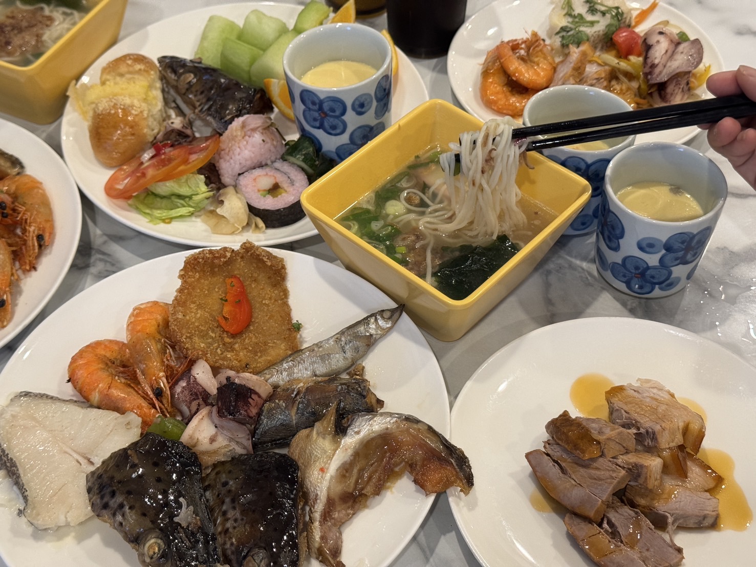 搭郵輪去旅行每天都被大海跟美食療癒~「舌尖上的郵輪」麗星郵輪探索星號必吃餐廳全攻略!超熱門桌邊秀鐵板燒、烤鴨兩吃沒預約吃不到