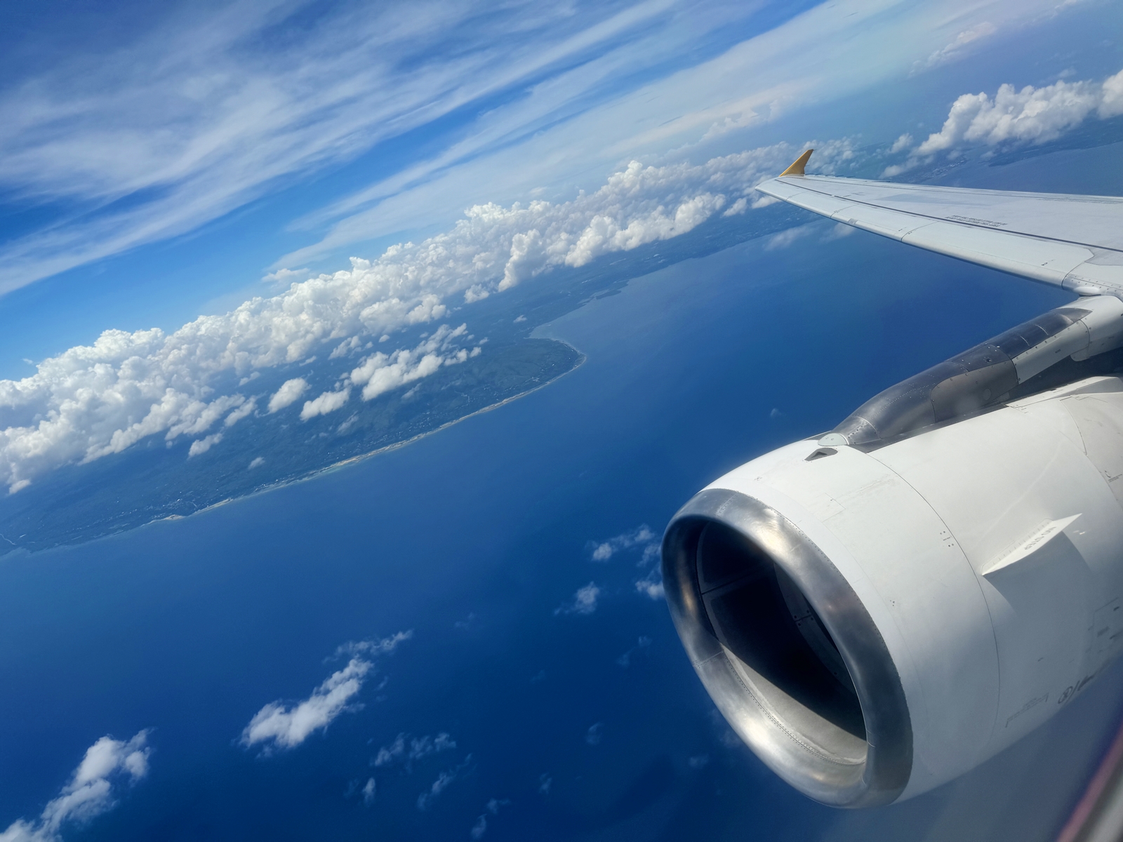 海島控別錯過!Royal Air 皇家航空台北直飛薄荷島啦！一週飛三班，免轉機、不用轉船，3小時直達夢幻海島，真的有夠讚！