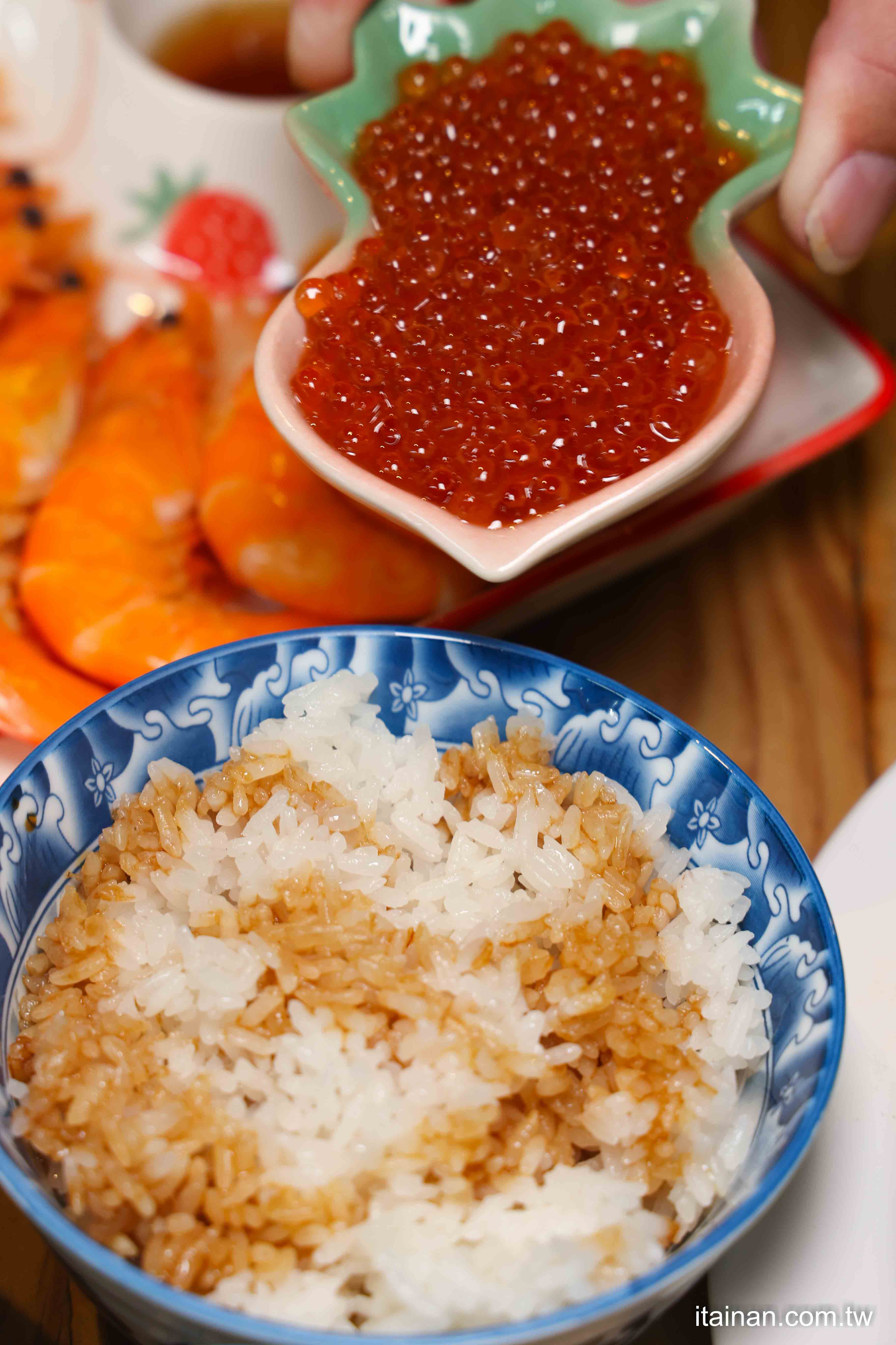 從『好拍』到『好吃』，重拾料理的節奏，讓每一道菜都值得被細細品嚐 ! 「府城騷烤家」台南熱炒串燒推薦｜台南宵夜