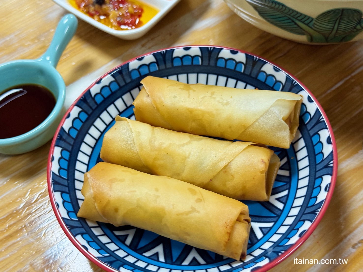 【台南食記】港式靈魂注入台南日常，車仔麵與絲襪奶茶讓人一秒回香港！香港人開的「港味 Classic Taste」
