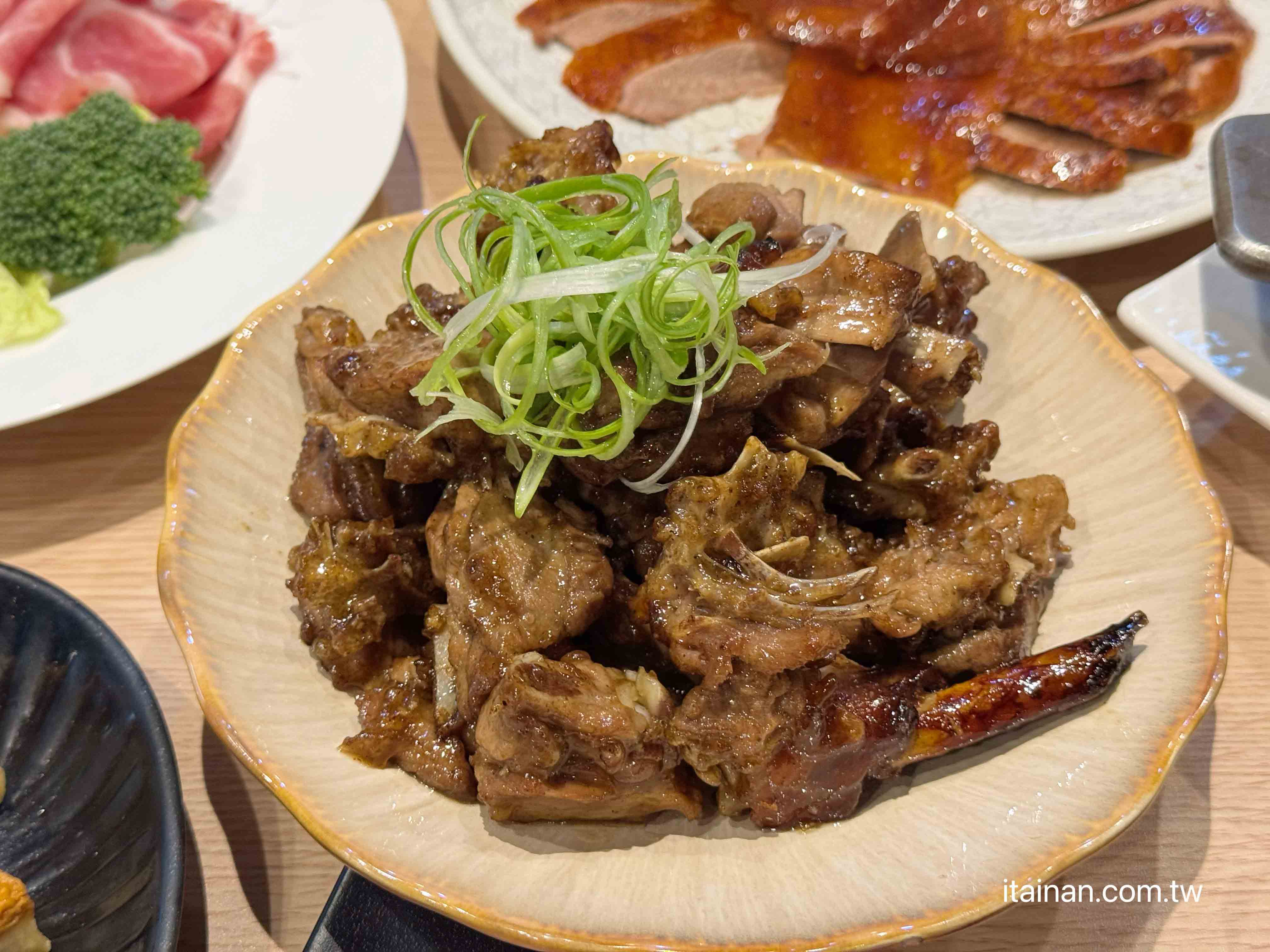銀牌主廚的手路菜，台南「福來小棧」一鍋西瓜綿烤鴨鍋喝出古早味情懷!台南烤鴨推薦｜一鴨三吃