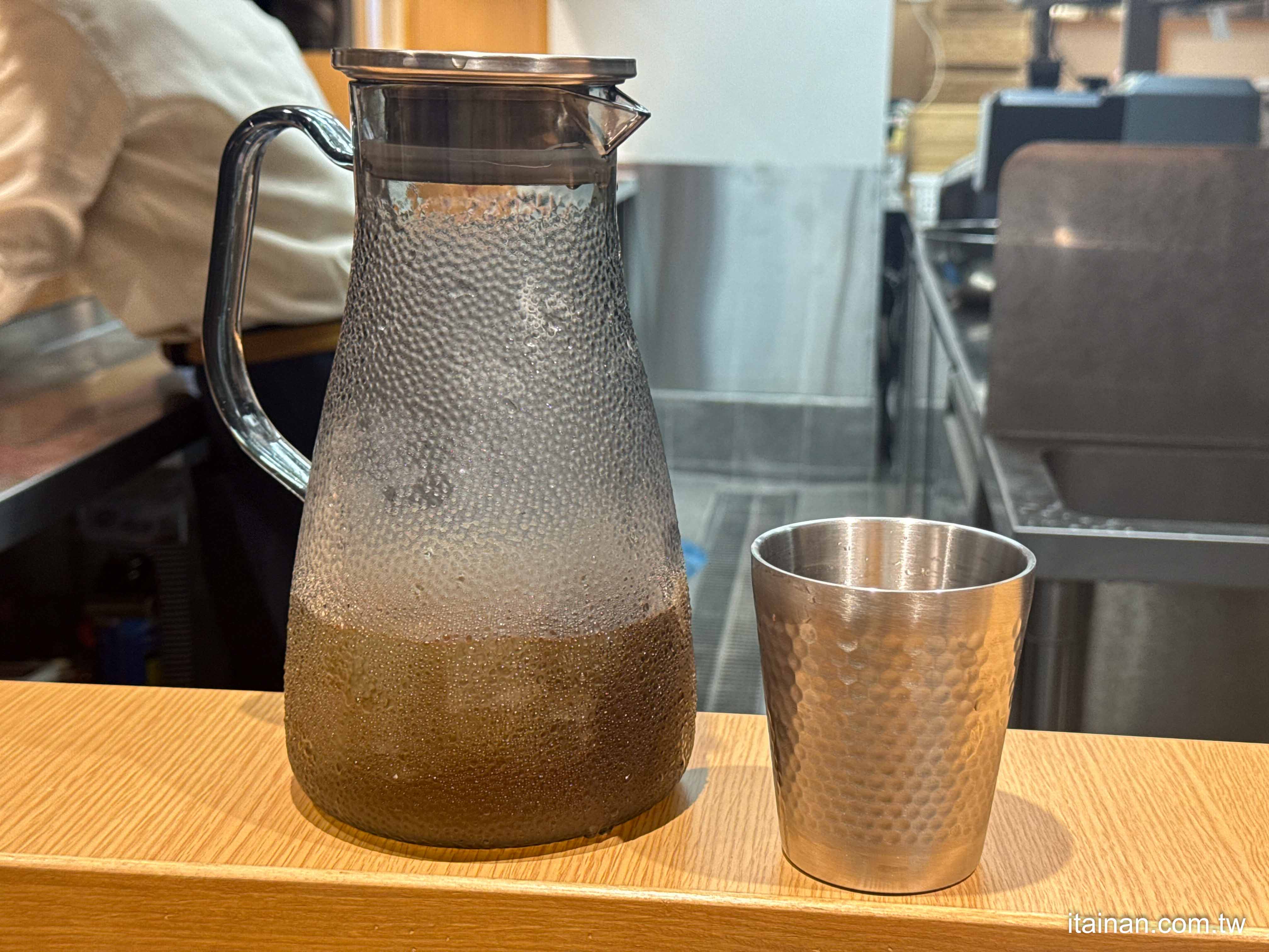 台南拉麵控必收！日本京都名店「魁力屋」來了，台灣限定湯頭大公開 ｜新光三越小北門店美食