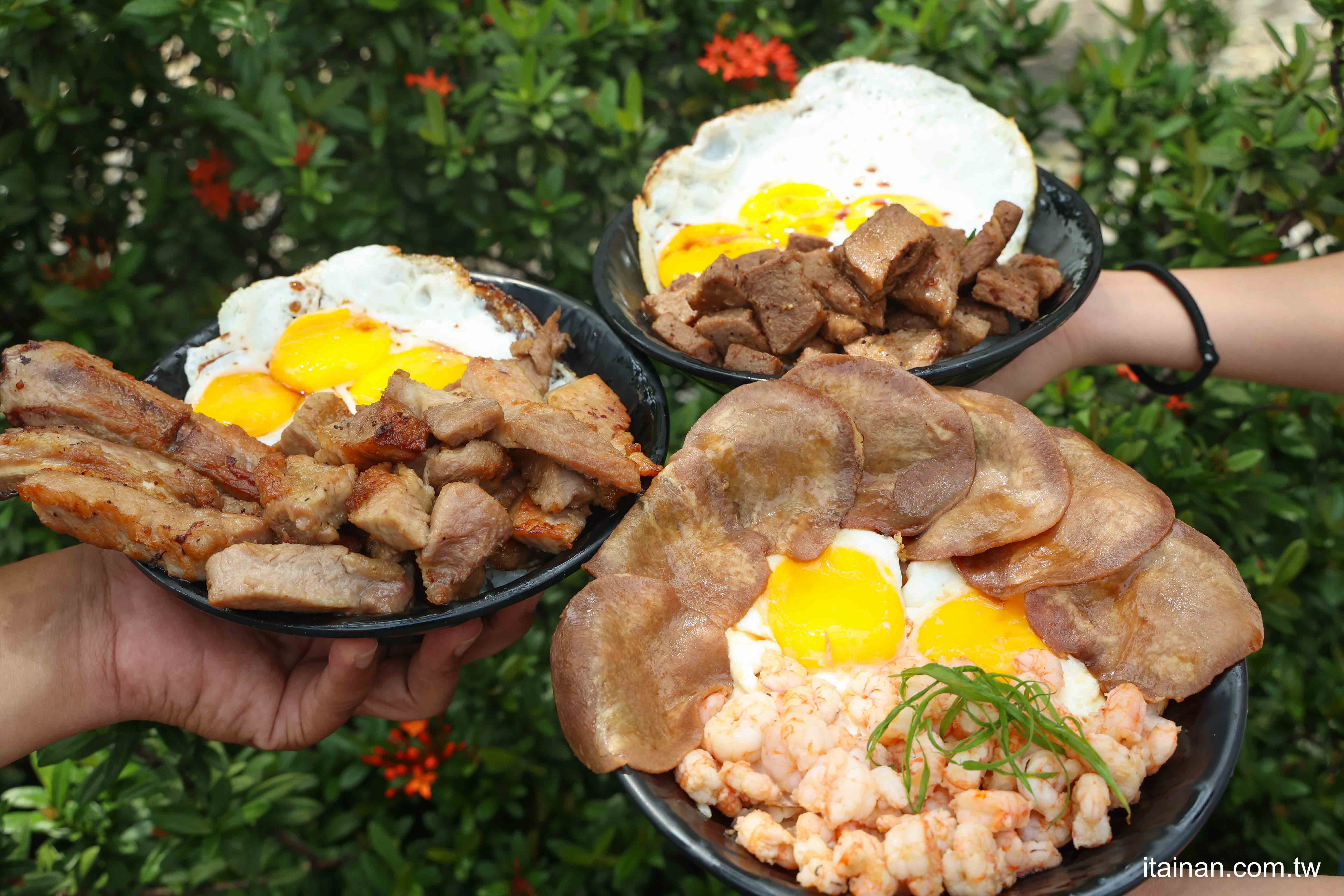 台南豬油拌飯豪邁進化版~肉量炸裂＋三顆蛋黃流心，一次滿足肉控+蛋控「金三益健康茶飲林森店」