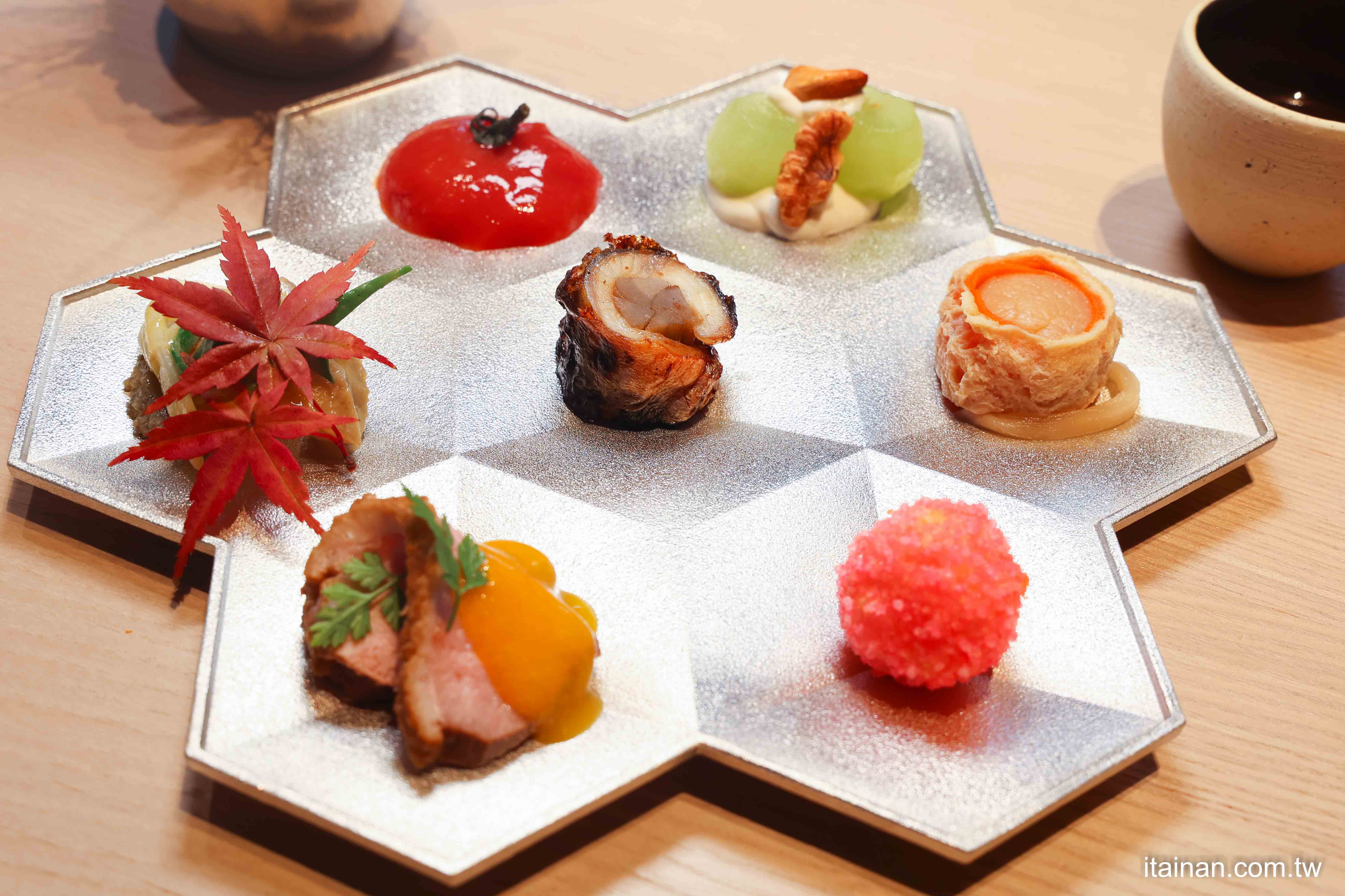 【期間限定】百年工藝遇見頂級日料｜高雄日航酒店X能作NOUSAKU攜手推出「御錫之禮」住房專案，一泊二食加贈純錫小禮物