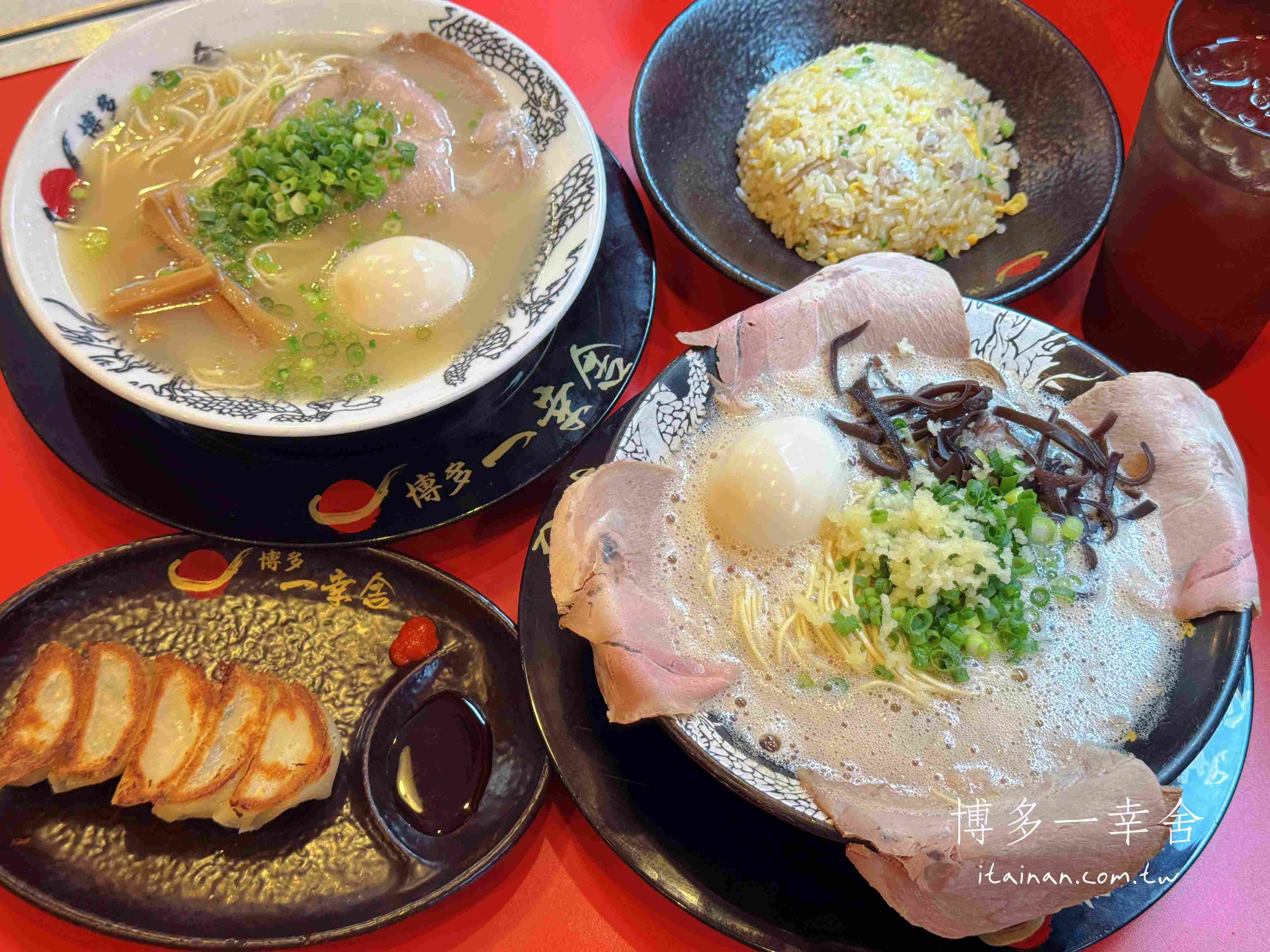 【福岡美食】還沒開門就排隊!濃郁又不膩，福岡人也愛的元祖泡系湯頭「博多一幸舍」博多本店