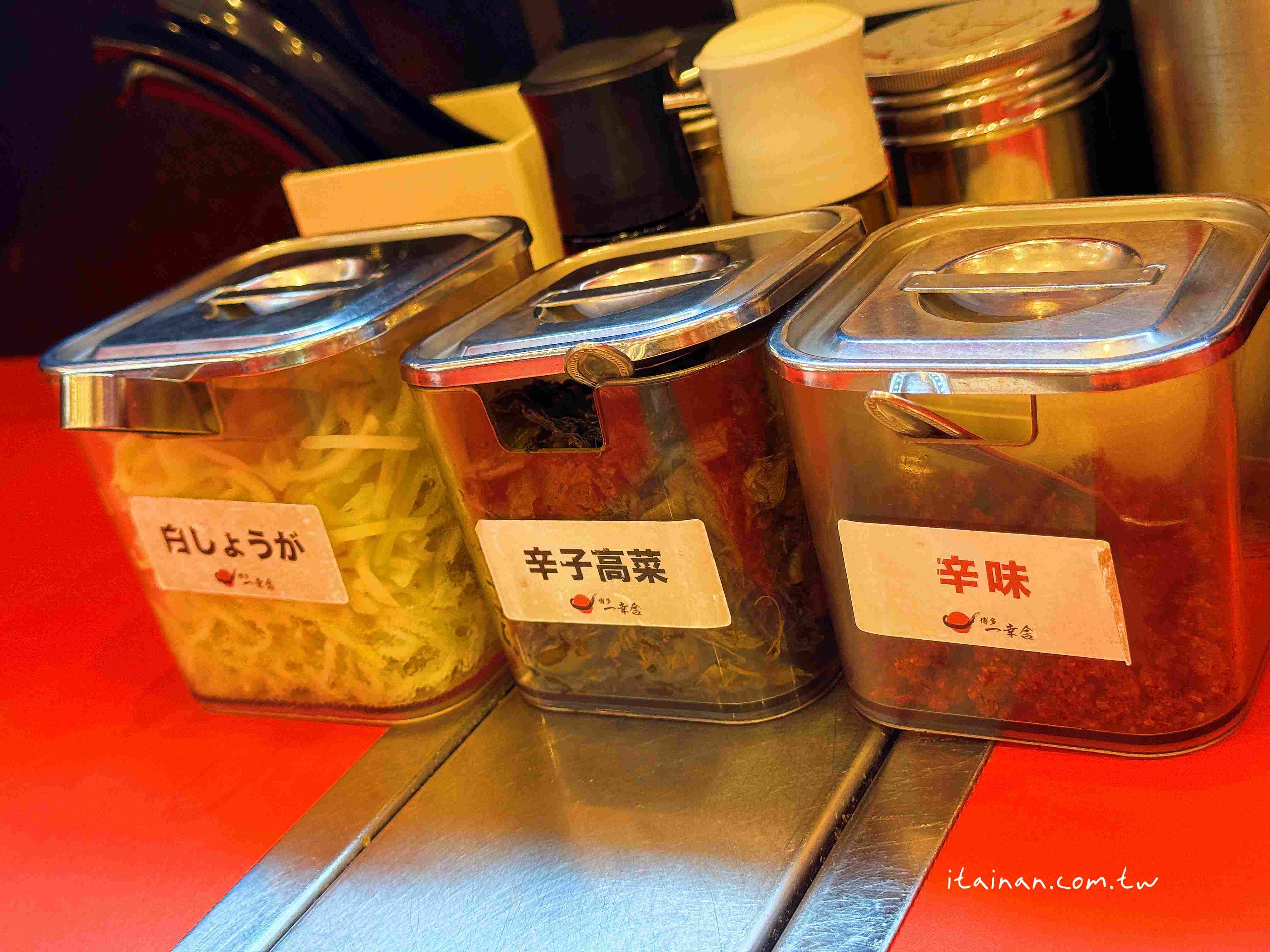 【福岡美食】還沒開門就排隊!濃郁又不膩，福岡人也愛的元祖泡系湯頭「博多一幸舍」博多本店