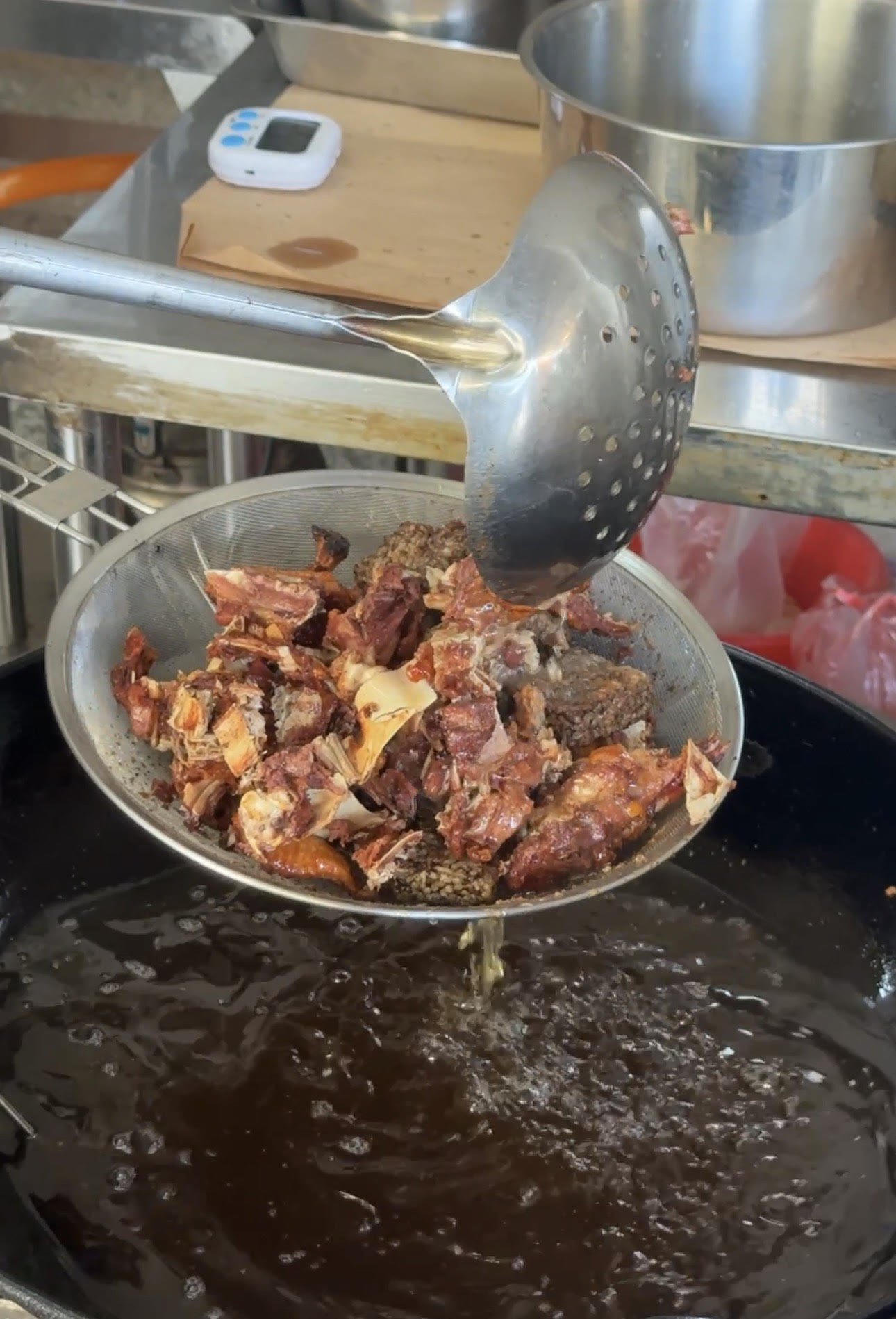 巷子內的隱藏版神奇烤鴨~一鴨三吃超滿足!還能加豆皮、米血一起炒,鹽酥鴨竟然加了可樂果!台南永康「好滋味烤鴨」 巷子內的隱藏版神奇烤鴨~一鴨三吃超滿足!還能加豆皮、米血一起炒,鹽酥鴨竟然加了可樂果!台南永康「好滋味烤鴨」