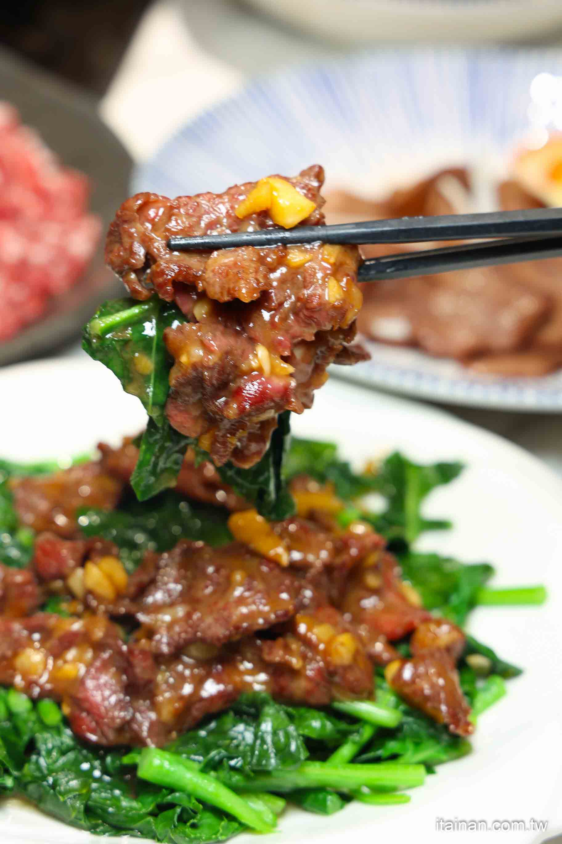 【台南牛肉火鍋】2025米其林推薦 ~台南溫體牛傳奇老店「阿裕牛肉涮涮鍋崑崙店」肉鮮湯好的神級美味｜肉燥飯免費吃