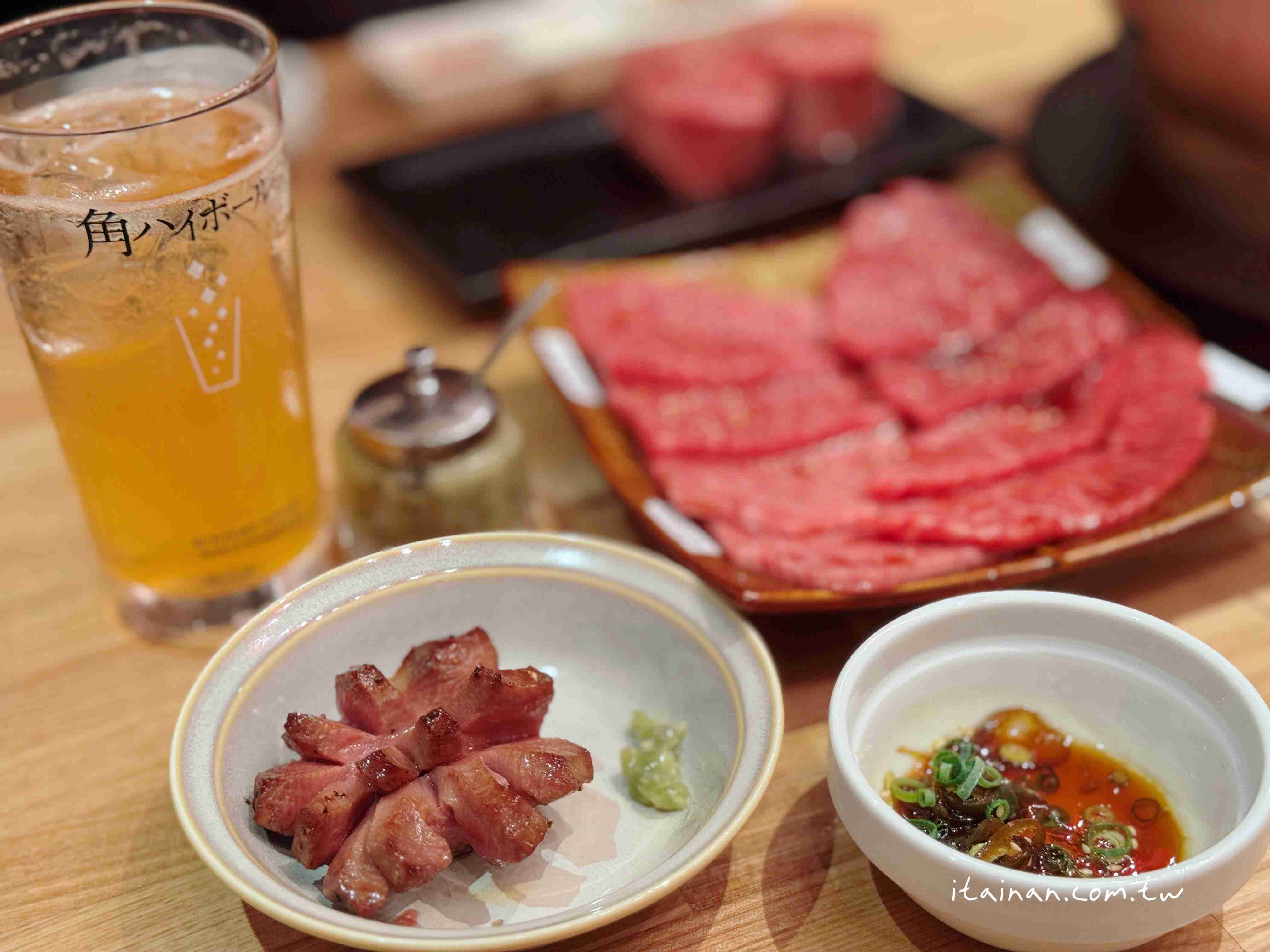 【福岡美食】福岡超人氣炭火和牛燒肉!不訂位吃不到~花形厚切牛舌必吃「炭火焼肉バル AGITO HIRAO」