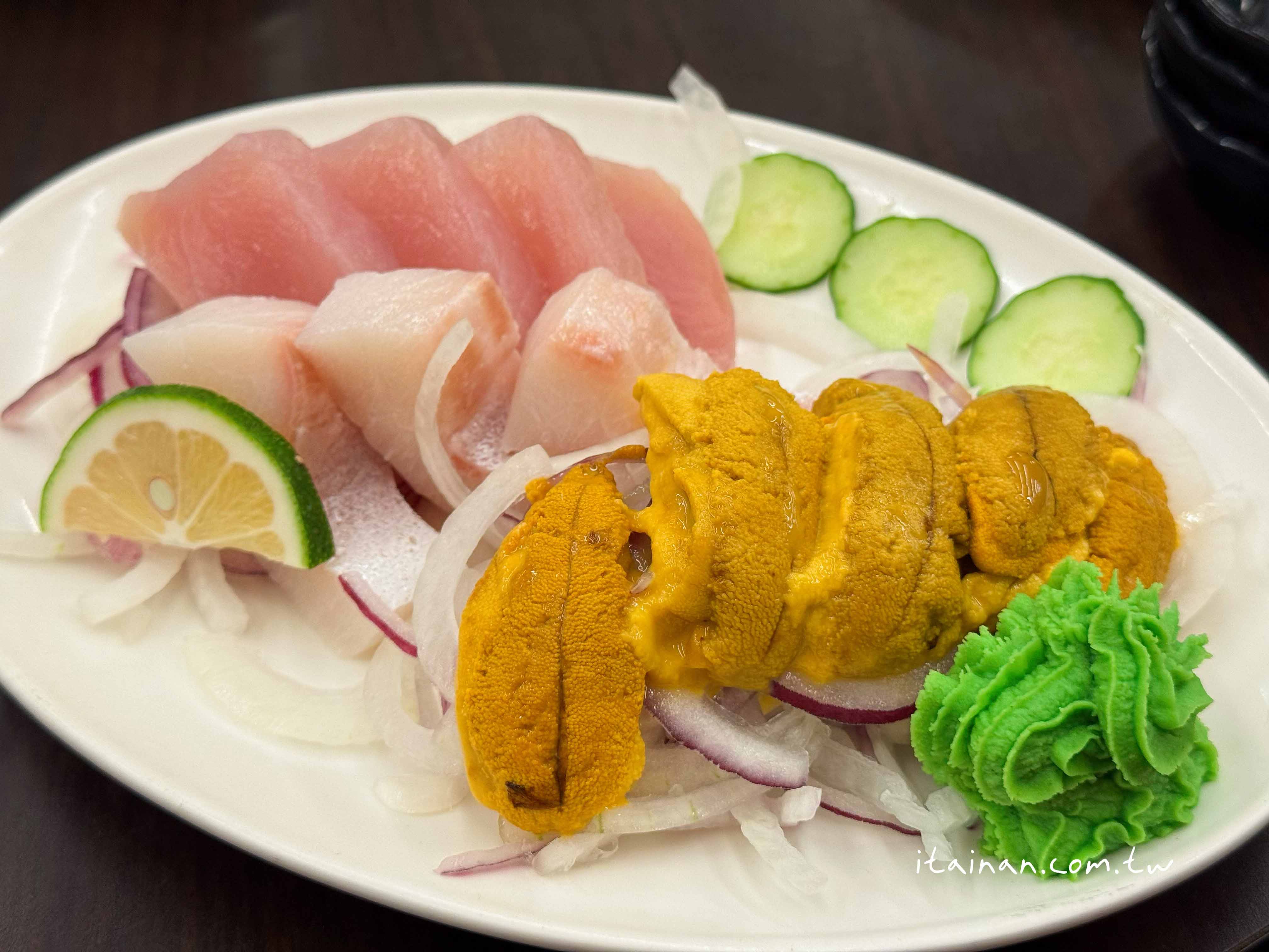 【台南海產店】招牌阿拉肉必點~老台南人都知道的40年老店「梅鑫海產店」無菜單海鮮熱炒、現撈食材、台味滿分!