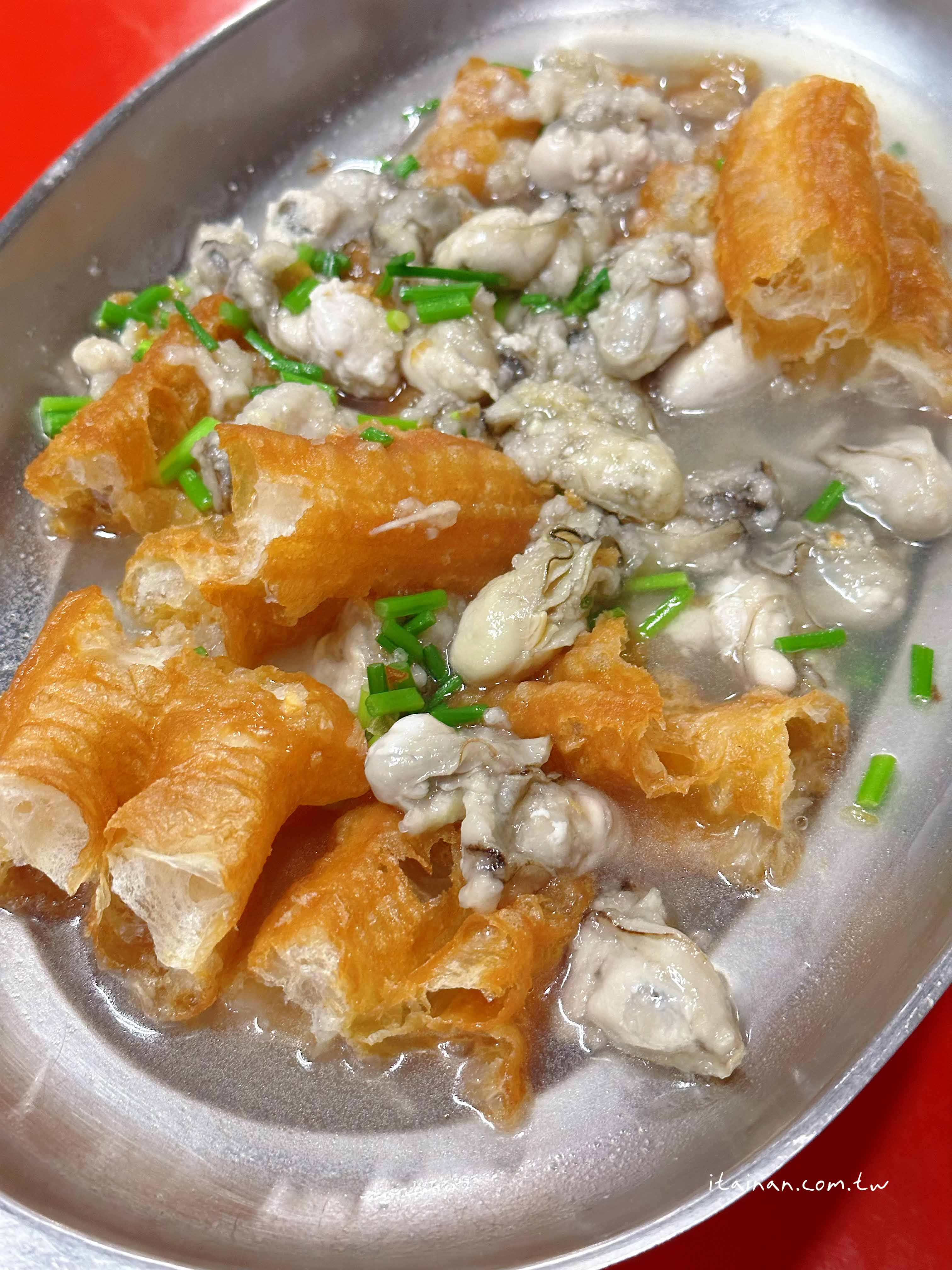 台南深夜海味熱炒~在地人最愛的宵夜場!招牌炸水蓮、油條鮮蚵、蒜煎小卷必點「竹仔店海鮮。燒烤」台南熱炒|台南宵夜 台南深夜海味熱炒~在地人最愛的宵夜場!招牌炸水蓮、油條鮮蚵、蒜煎小卷必點「竹仔店海鮮。燒烤」台南熱炒|台南宵夜