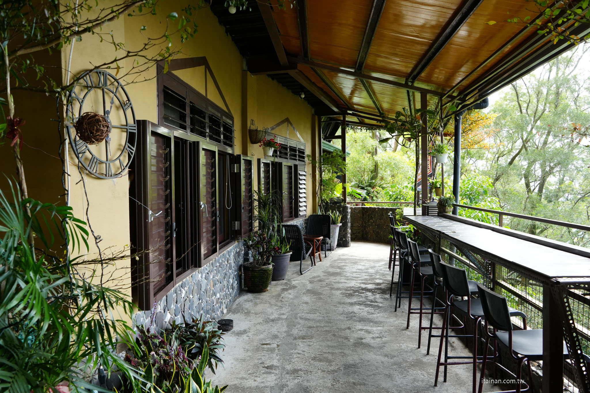 【屏東兩日遊】一路開進山林與咖啡香~屏東大武山 、 部落文化 、食農體驗的慢旅行｜屏東咖啡園區、璞玉翡珂、大武山山林教育服務中心、屏東原百貨、二峰圳、台灣金石咖啡休閒農場、屏東可可巧克力園區