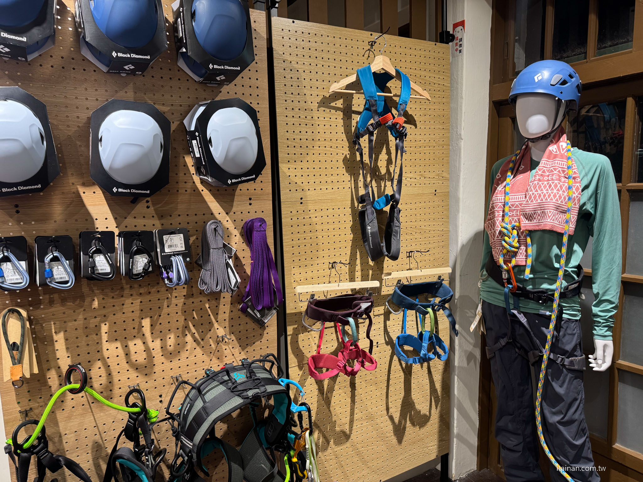 【屏東兩日遊】一路開進山林與咖啡香~屏東大武山 、 部落文化 、食農體驗的慢旅行｜屏東咖啡園區、璞玉翡珂、大武山山林教育服務中心、屏東原百貨、二峰圳、台灣金石咖啡休閒農場、屏東可可巧克力園區