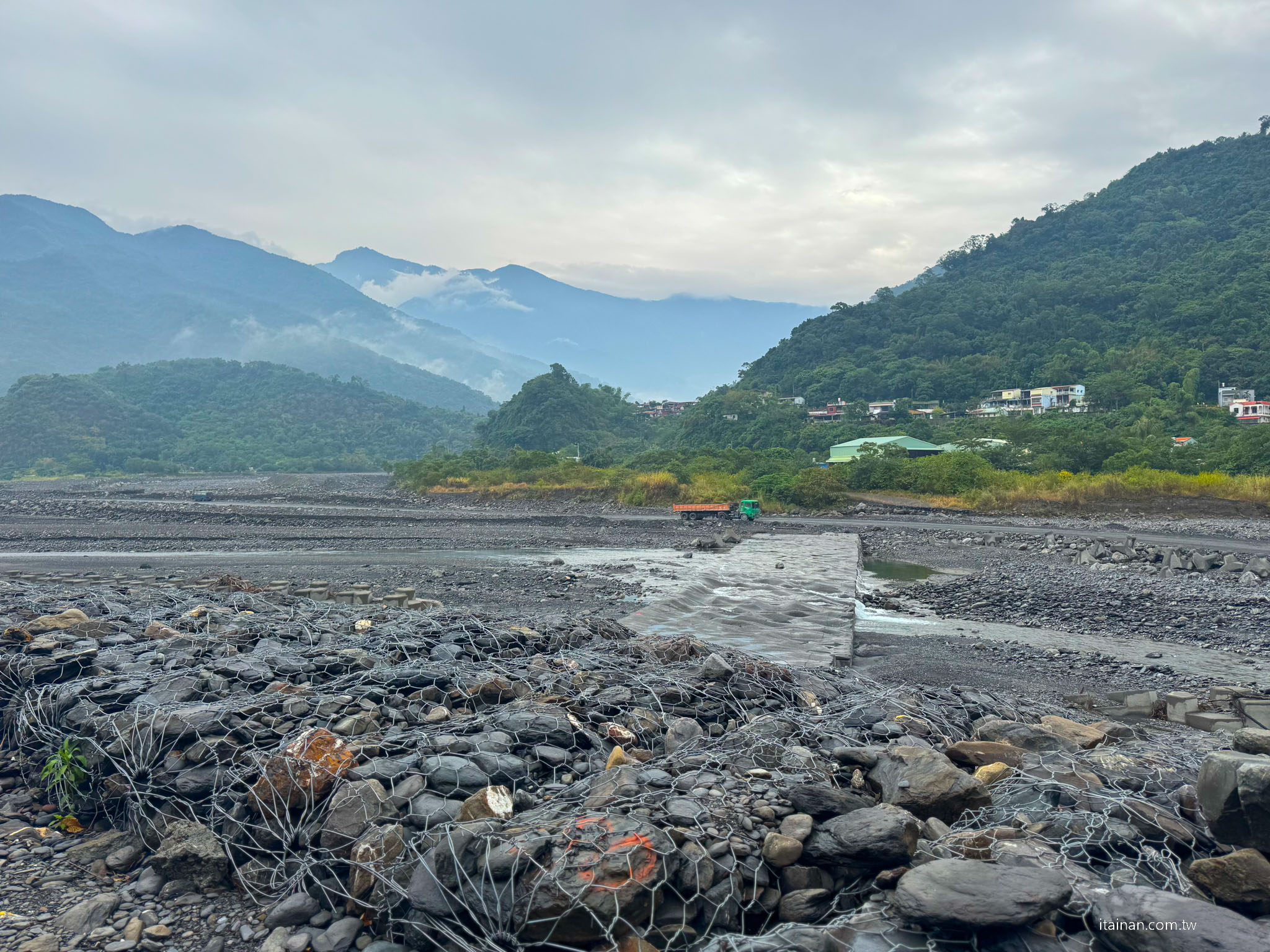 【屏東兩日遊】一路開進山林與咖啡香~屏東大武山 、 部落文化 、食農體驗的慢旅行｜屏東咖啡園區、璞玉翡珂、大武山山林教育服務中心、屏東原百貨、二峰圳、台灣金石咖啡休閒農場、屏東可可巧克力園區