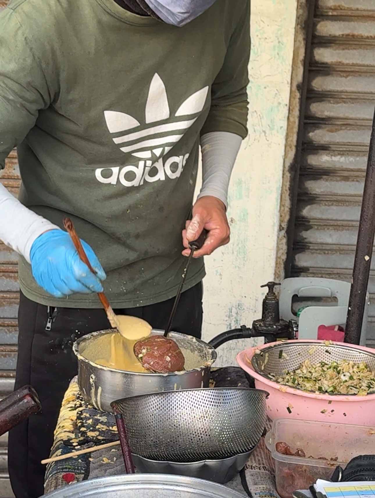 【將軍區美食】在地人都在吃~開業四十年的老攤炸蚵嗲!肉嗲鋪烤肉片超特別的隱藏版「馬沙溝吳家蚵嗲」馬沙溝李聖宮前 【將軍區美食】在地人都在吃~開業四十年的老攤炸蚵嗲!肉嗲鋪烤肉片超特別的隱藏版「馬沙溝吳家蚵嗲」馬沙溝李聖宮前