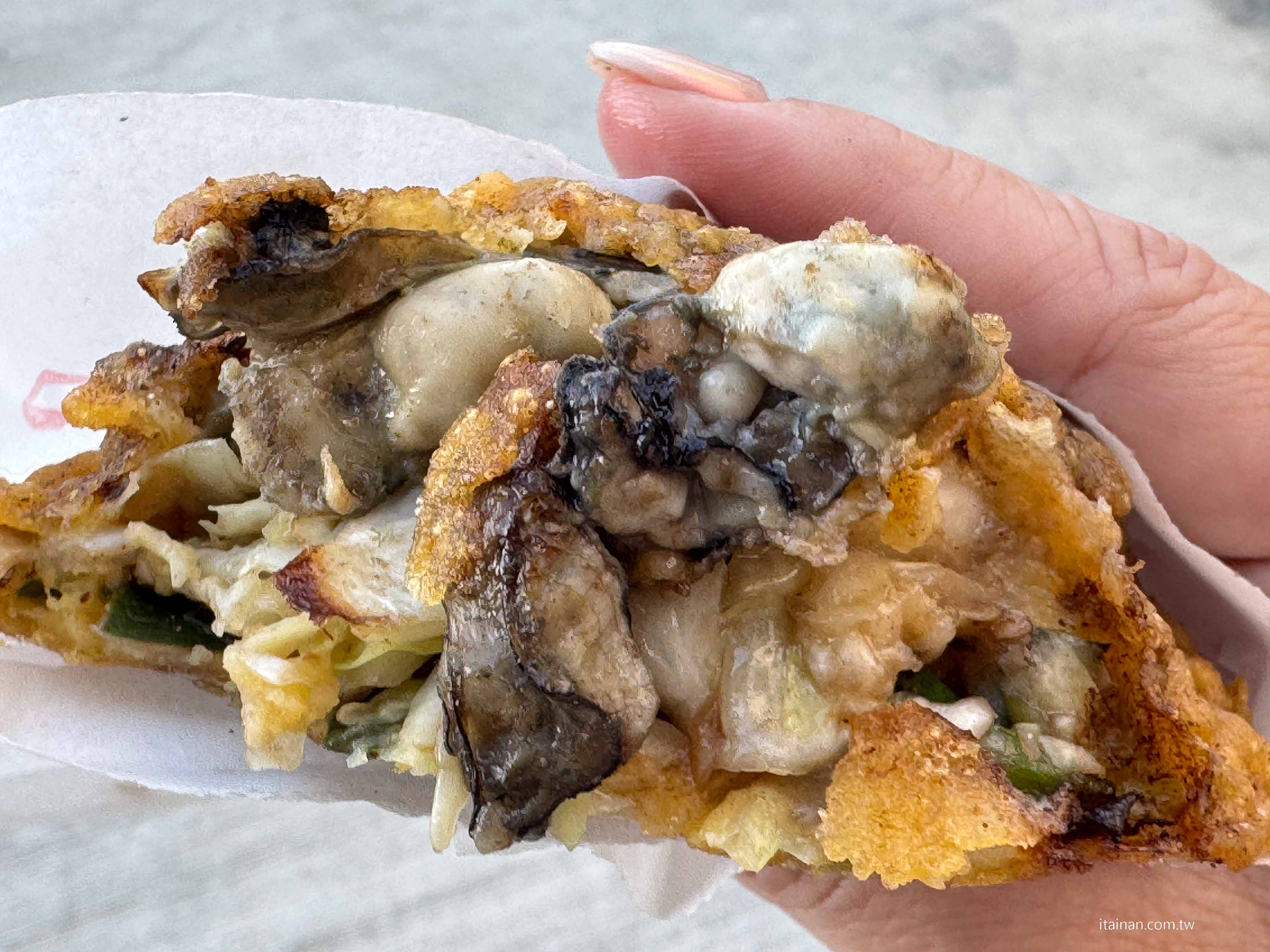 【將軍區美食】在地人都在吃~開業四十年的老攤炸蚵嗲!肉嗲鋪烤肉片超特別的隱藏版「馬沙溝吳家蚵嗲」馬沙溝李聖宮前 【將軍區美食】在地人都在吃~開業四十年的老攤炸蚵嗲!肉嗲鋪烤肉片超特別的隱藏版「馬沙溝吳家蚵嗲」馬沙溝李聖宮前