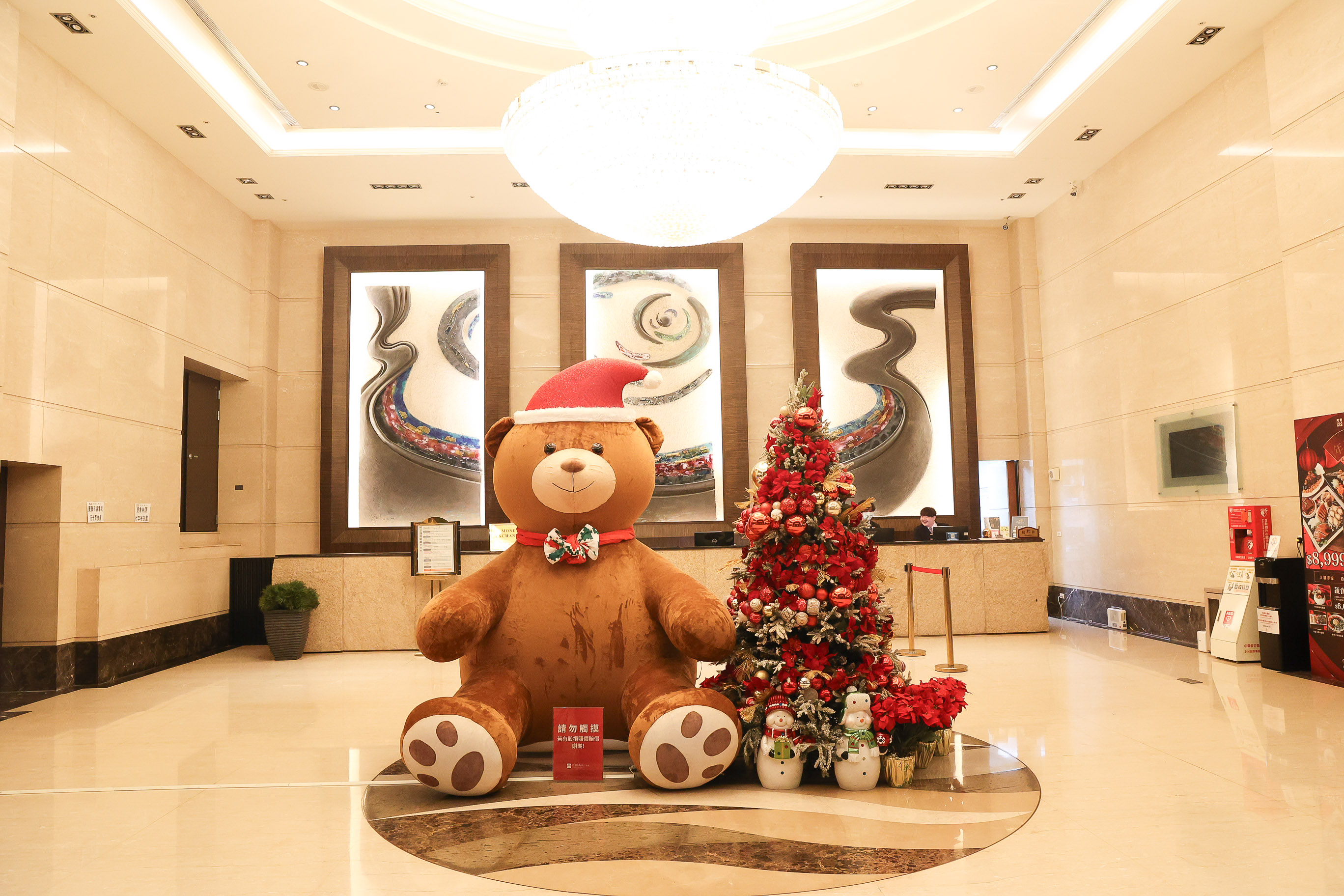 【台南吃到飽推薦】超澎湃~早餐就把台南味通通吃滿!不用排隊,現煮鹹粥、現涮牛肉湯、小卷米粉、浮水魚羹、海鮮羹、香腸熟肉、肉圓直接端上桌 !台南桂田酒店「阿力海百匯餐廳」自助式早餐 【台南吃到飽推薦】超澎湃~早餐就把台南味通通吃滿!不用排隊,現煮鹹粥、現涮牛肉湯、小卷米粉、浮水魚羹、海鮮羹、香腸熟肉、肉圓直接端上桌 !台南桂田酒店「阿力海百匯餐廳」自助式早餐