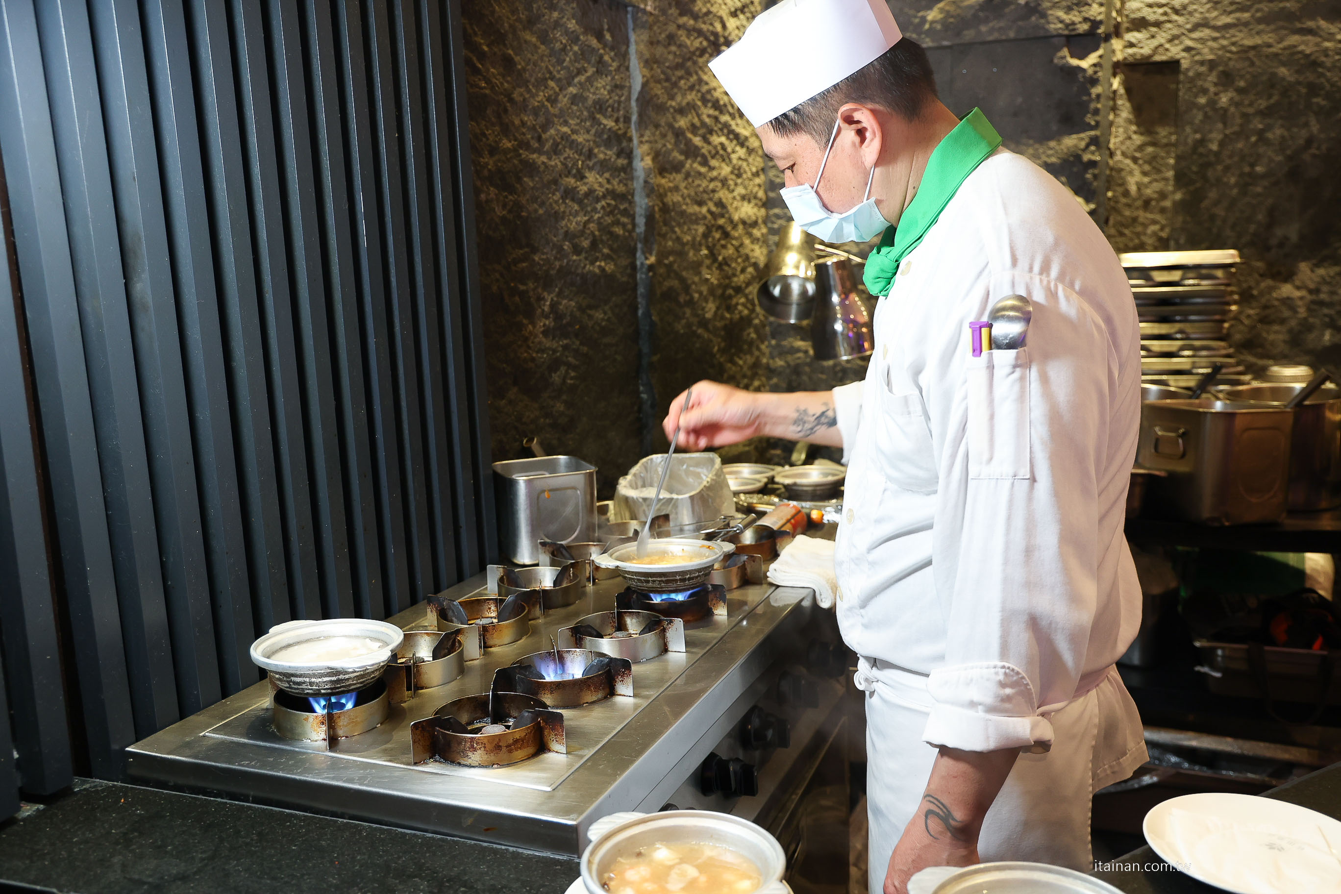 【台南吃到飽推薦】超澎湃~早餐就把台南味通通吃滿!不用排隊,現煮鹹粥、現涮牛肉湯、小卷米粉、浮水魚羹、海鮮羹、香腸熟肉、肉圓直接端上桌 !台南桂田酒店「阿力海百匯餐廳」自助式早餐 【台南吃到飽推薦】超澎湃~早餐就把台南味通通吃滿!不用排隊,現煮鹹粥、現涮牛肉湯、小卷米粉、浮水魚羹、海鮮羹、香腸熟肉、肉圓直接端上桌 !台南桂田酒店「阿力海百匯餐廳」自助式早餐