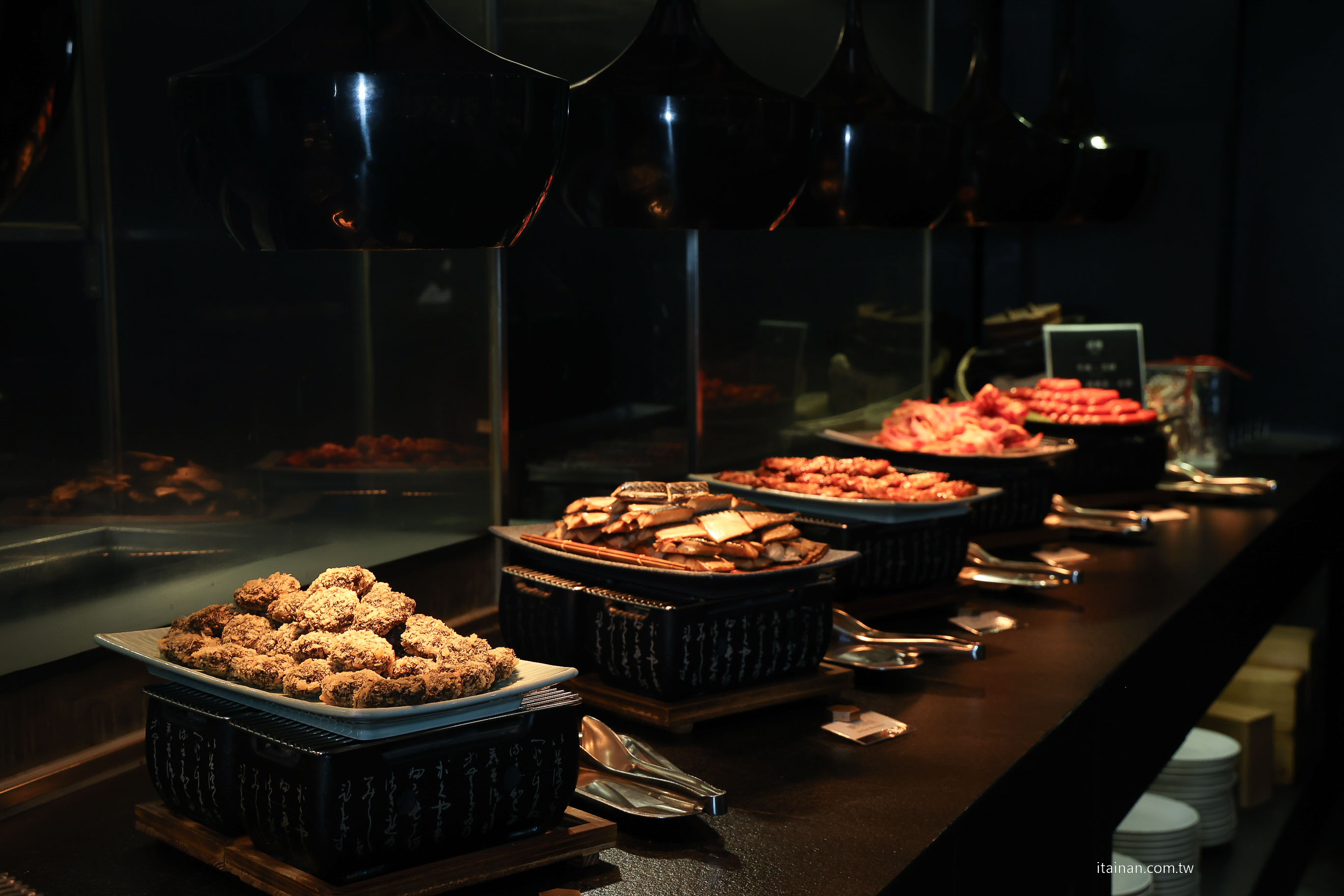 【台南吃到飽推薦】超澎湃~早餐就把台南味通通吃滿!不用排隊,現煮鹹粥、現涮牛肉湯、小卷米粉、浮水魚羹、海鮮羹、香腸熟肉、肉圓直接端上桌 !台南桂田酒店「阿力海百匯餐廳」自助式早餐 【台南吃到飽推薦】超澎湃~早餐就把台南味通通吃滿!不用排隊,現煮鹹粥、現涮牛肉湯、小卷米粉、浮水魚羹、海鮮羹、香腸熟肉、肉圓直接端上桌 !台南桂田酒店「阿力海百匯餐廳」自助式早餐