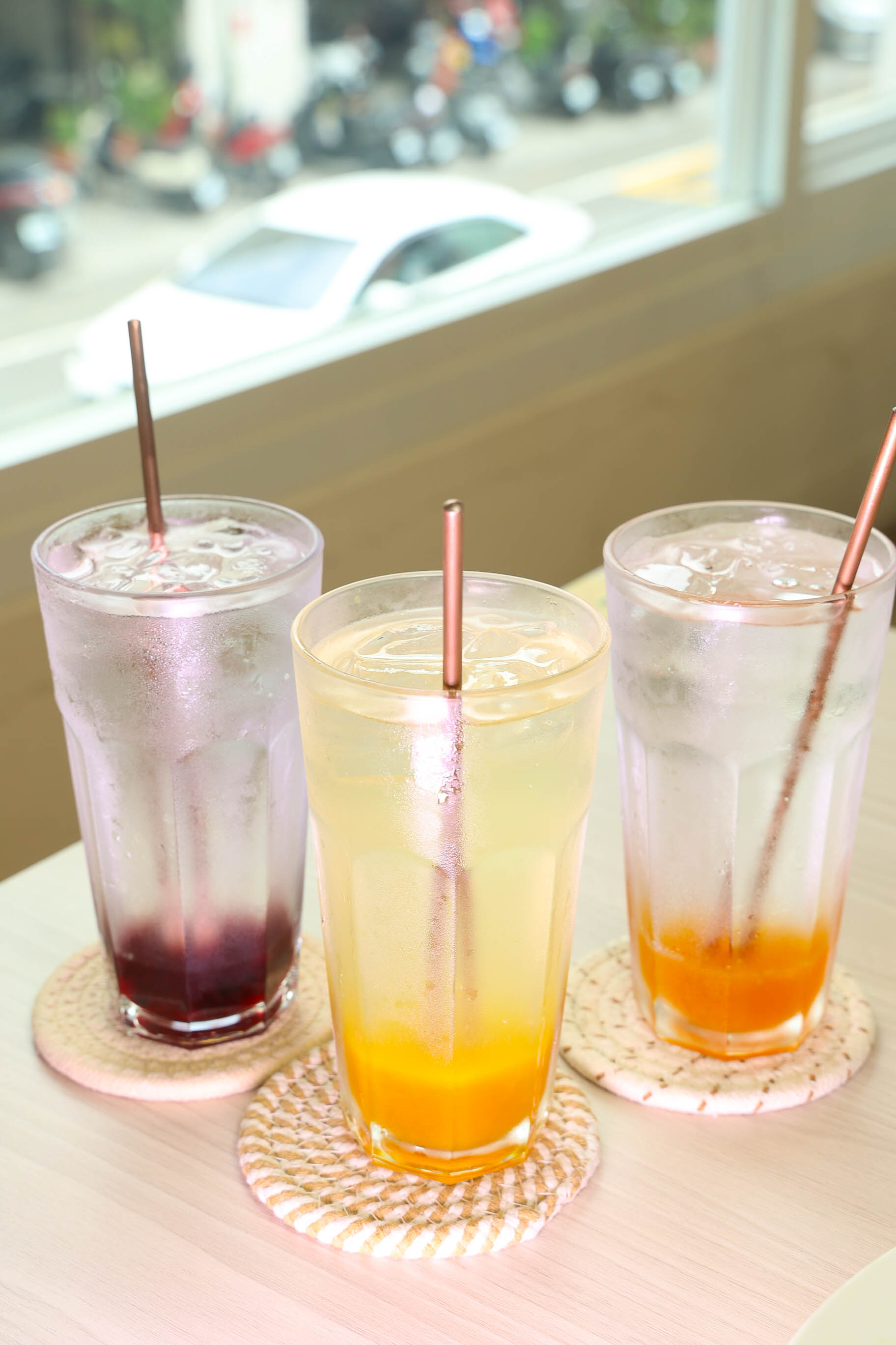 台南東區美食｜ 成大商圈人氣義大利麵!自家熬煮義大利醬，還有紅茶、檸檬水無限供應「Pasta Now 鬧義麵 」勝利店