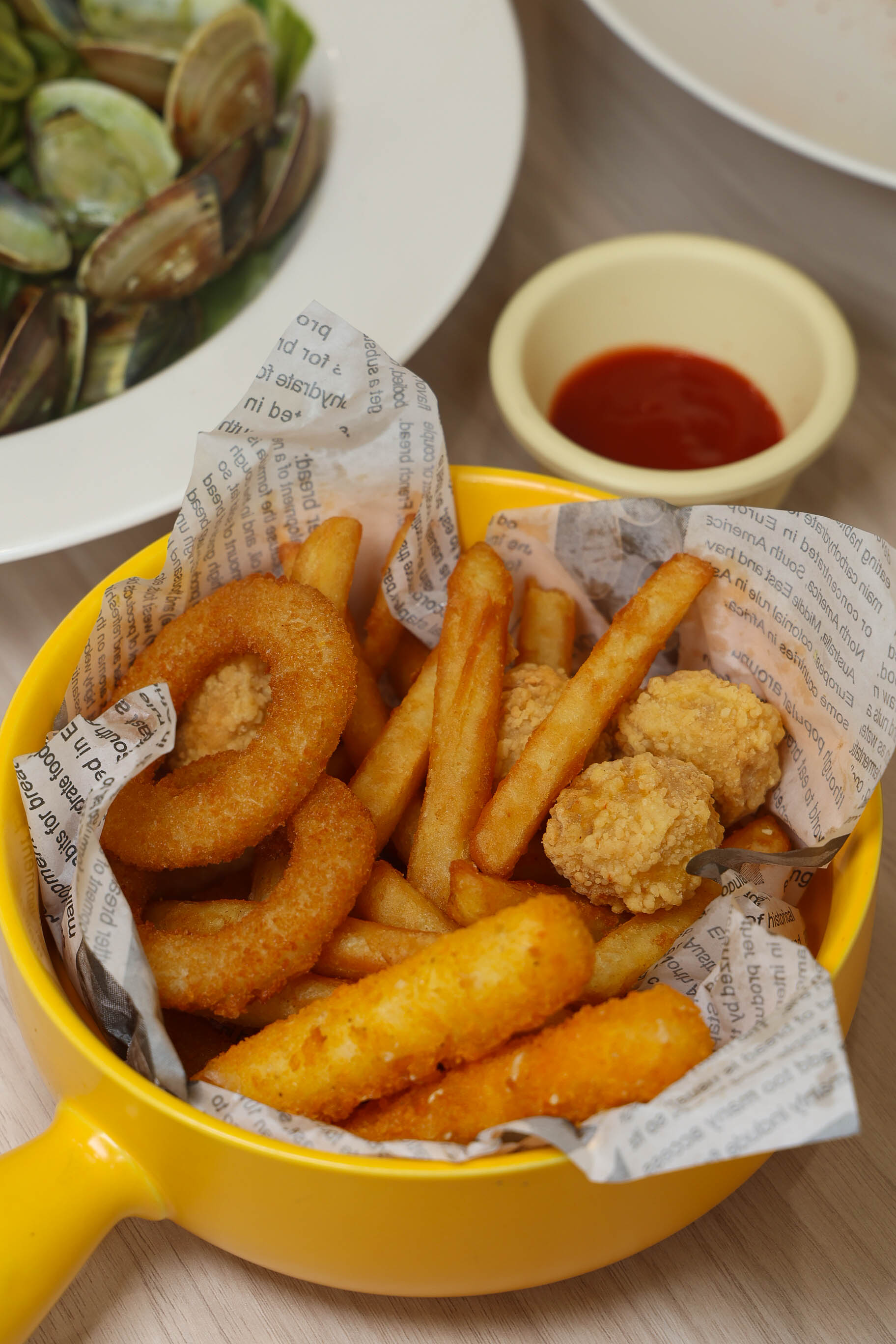 台南東區美食｜ 成大商圈人氣義大利麵!自家熬煮義大利醬，還有紅茶、檸檬水無限供應「Pasta Now 鬧義麵 」勝利店