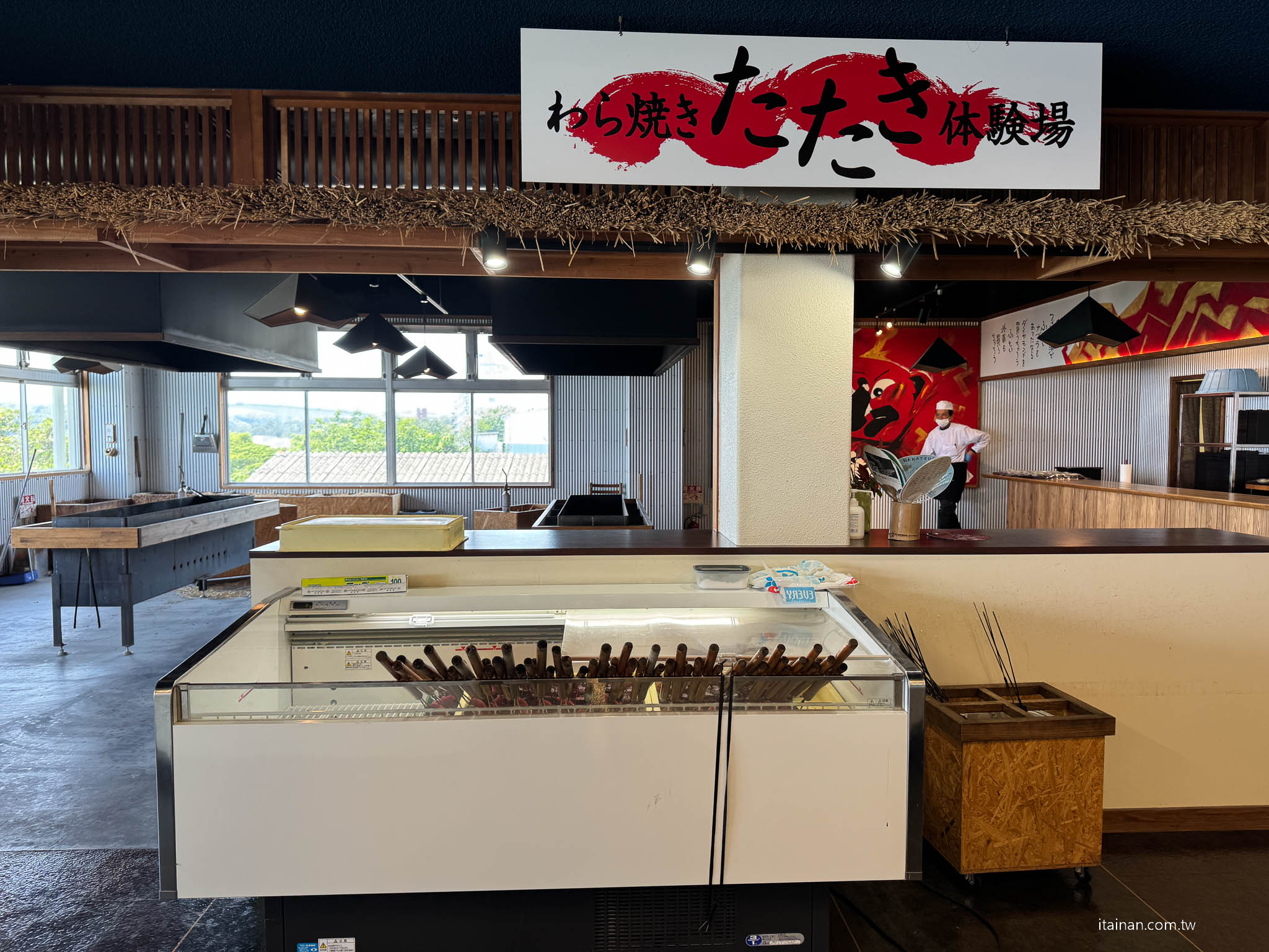 日本高知｜必吃鰹魚半敲燒，自己動手烤更有趣！體驗高知獨有的美食文化「かつお船 火蔵」鰹魚船