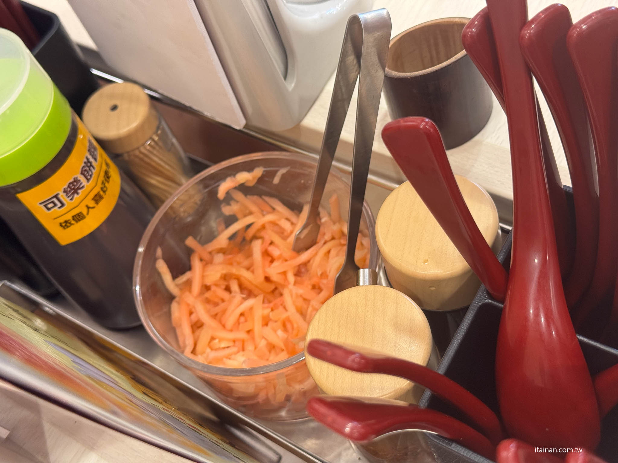 日本人氣平價牛丼SUKIYA進駐台南囉!台南首家「すき家」台南棒球場前店開箱，百元價丼飯點肉加量加套餐份量超有感!