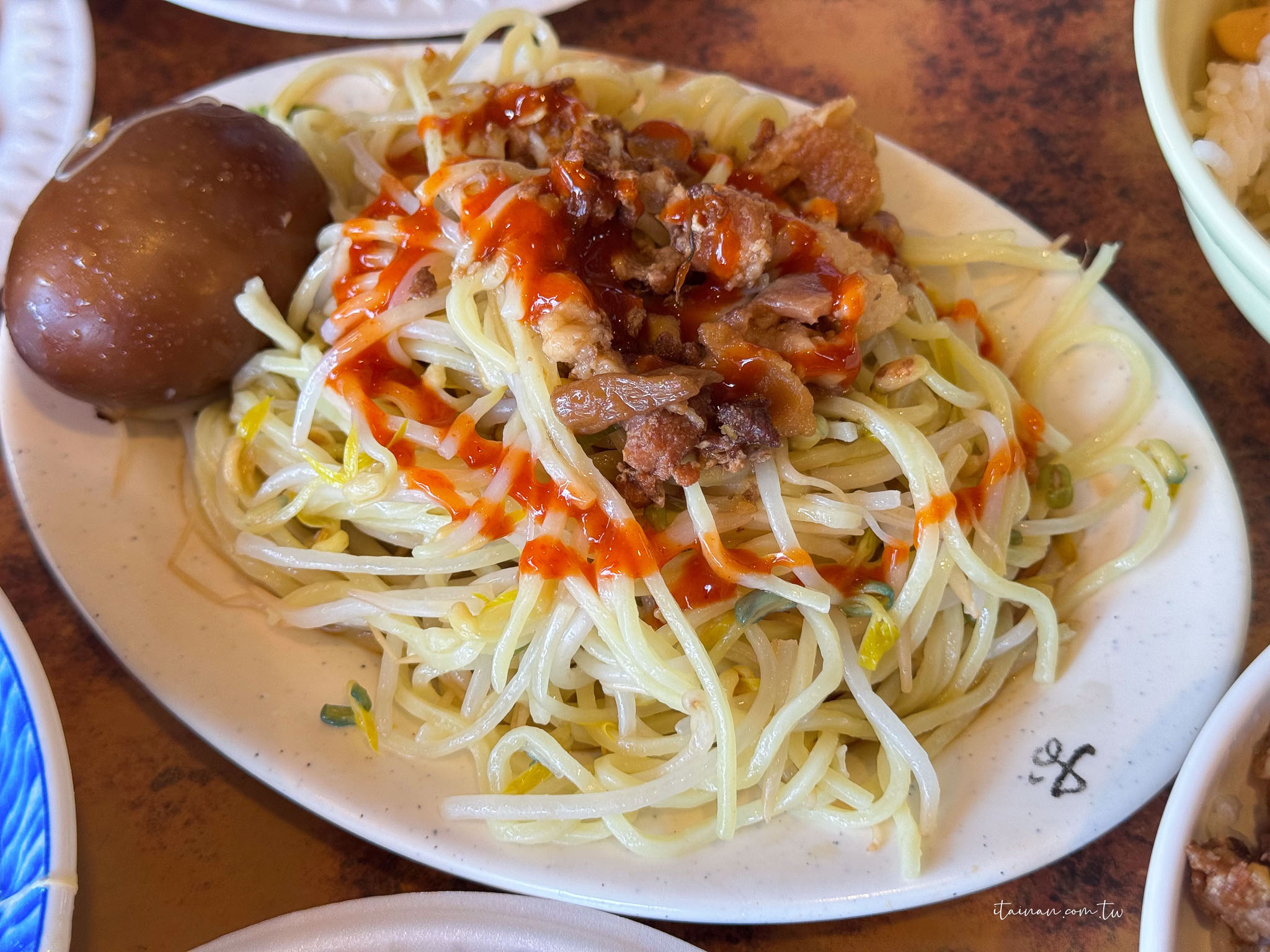 雲林北港美食|假魚肚到底是什麼?朝天宮旁飄香60年,北港才吃得到的特色古早味「煌明假魚肚」(廟邊假魚肚) 雲林北港美食|假魚肚到底是什麼?朝天宮旁飄香60年,北港才吃得到的特色古早味「煌明假魚肚」(廟邊假魚肚)