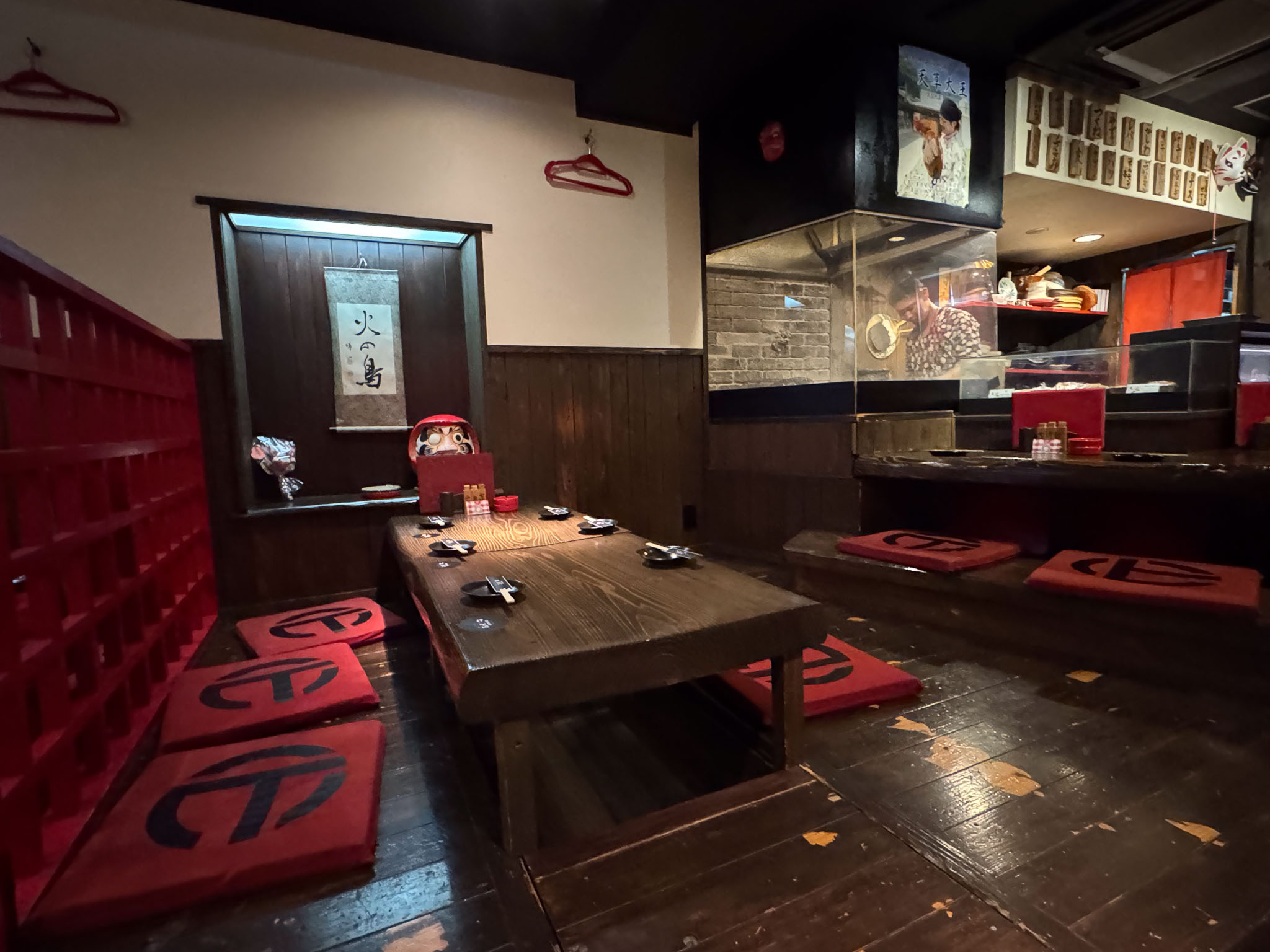 熊本深夜美食|一路營業到凌晨四點~熊本在地人續攤首選!下通商店街人氣燒鳥店「炭火燒鳥 ヒノトリ(Hinotori)」 熊本深夜美食|一路營業到凌晨四點~熊本在地人續攤首選!下通商店街人氣燒鳥店「炭火燒鳥 ヒノトリ(Hinotori)」