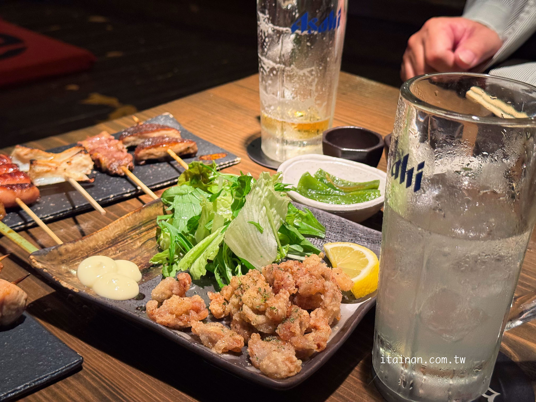 熊本深夜美食|一路營業到凌晨四點~熊本在地人續攤首選!下通商店街人氣燒鳥店「炭火燒鳥 ヒノトリ(Hinotori)」 熊本深夜美食|一路營業到凌晨四點~熊本在地人續攤首選!下通商店街人氣燒鳥店「炭火燒鳥 ヒノトリ(Hinotori)」