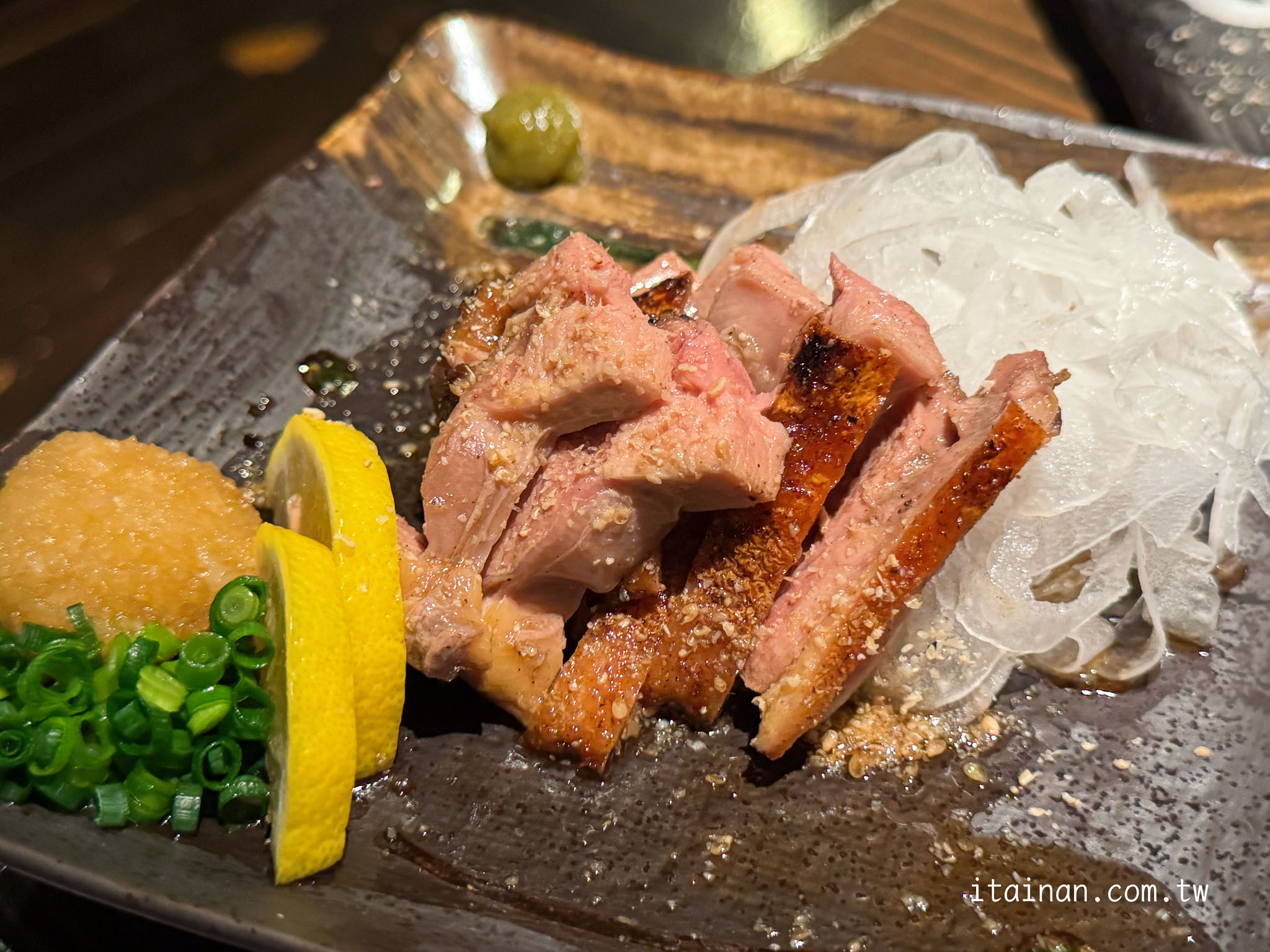 熊本深夜美食|一路營業到凌晨四點~熊本在地人續攤首選!下通商店街人氣燒鳥店「炭火燒鳥 ヒノトリ(Hinotori)」 熊本深夜美食|一路營業到凌晨四點~熊本在地人續攤首選!下通商店街人氣燒鳥店「炭火燒鳥 ヒノトリ(Hinotori)」