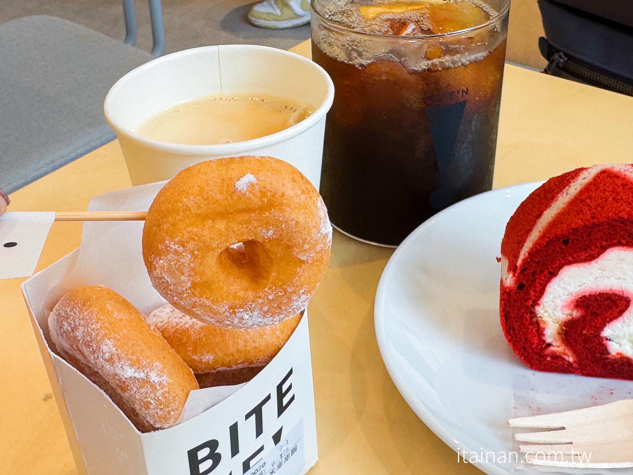 台南咖啡推薦｜「CAFE!N 硬咖啡」台南新光門市開箱！世界冠軍咖啡、早午餐一次滿足