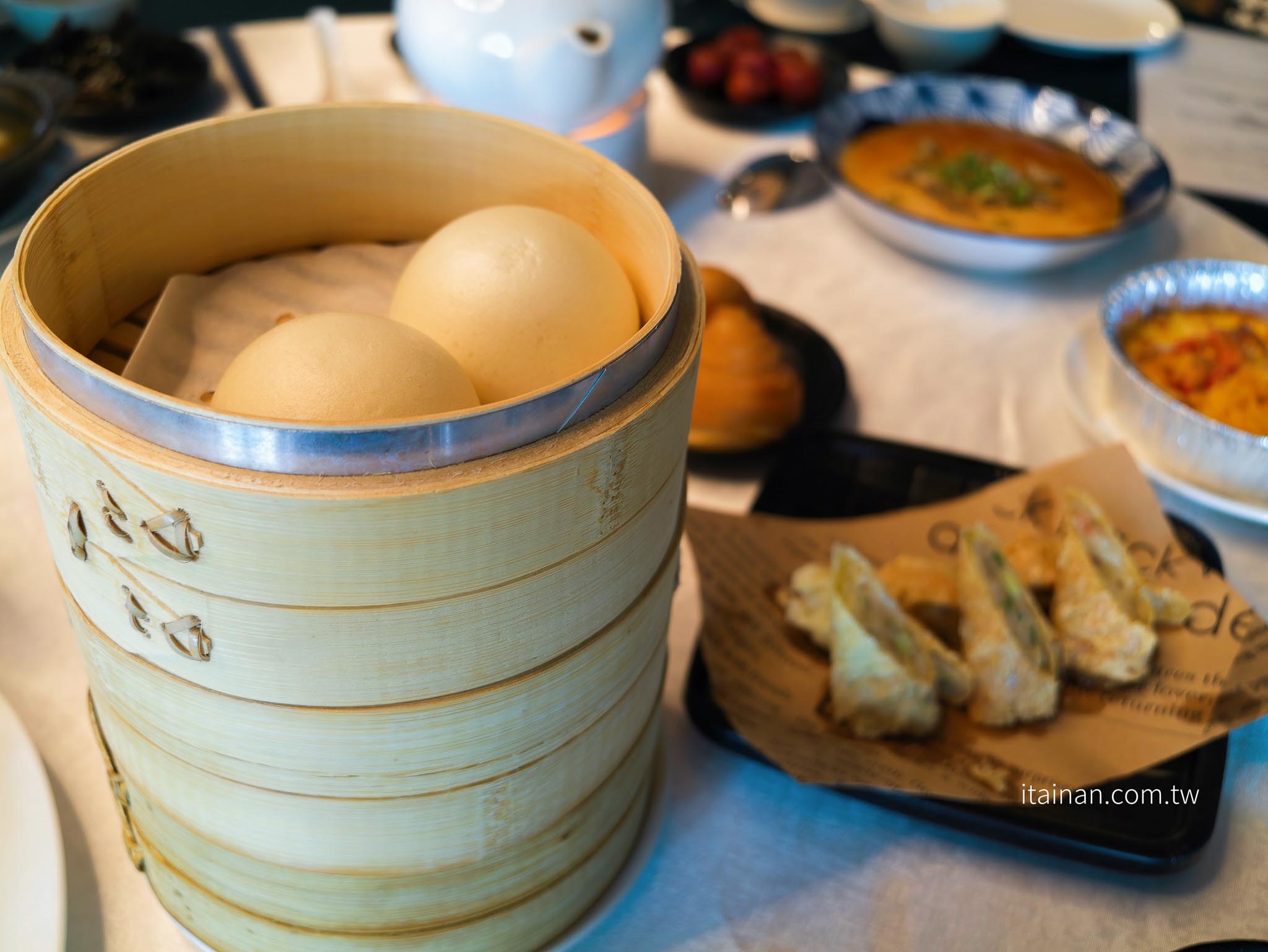 台南吃到飽|安平最新港點吃到飽!每日限定十組,55道港式料理現點現做無限供應,叉燒、烤鴨、乾炒牛河必吃!「亞果薈中餐廳」期間限定 台南吃到飽|安平最新港點吃到飽!每日限定十組,55道港式料理現點現做無限供應,叉燒、烤鴨、乾炒牛河必吃!「亞果薈中餐廳」期間限定
