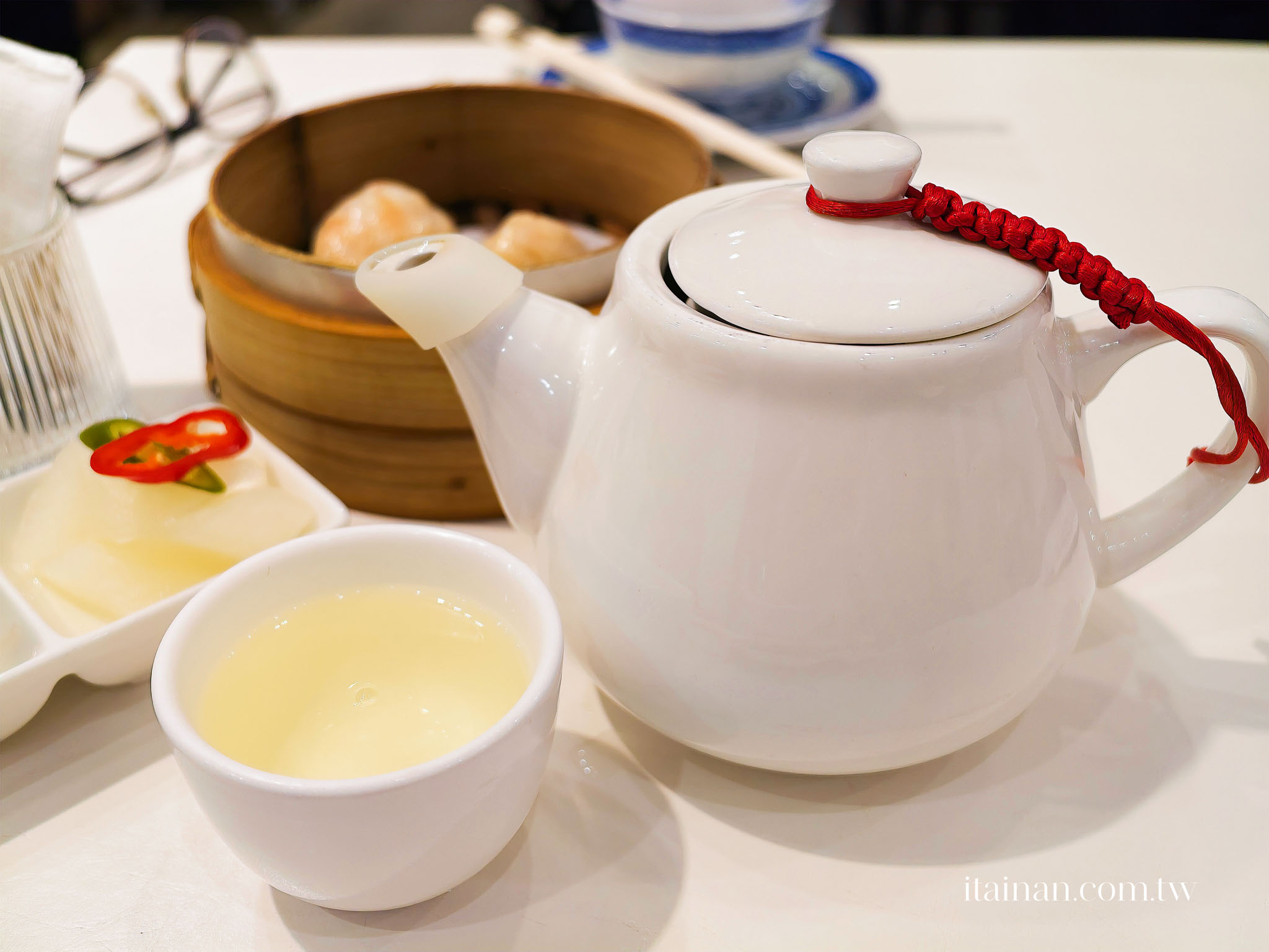 台南早茶值得早起！「寓點」把香港記憶包進一籠港點裡，一週只開兩天的米其林必比登