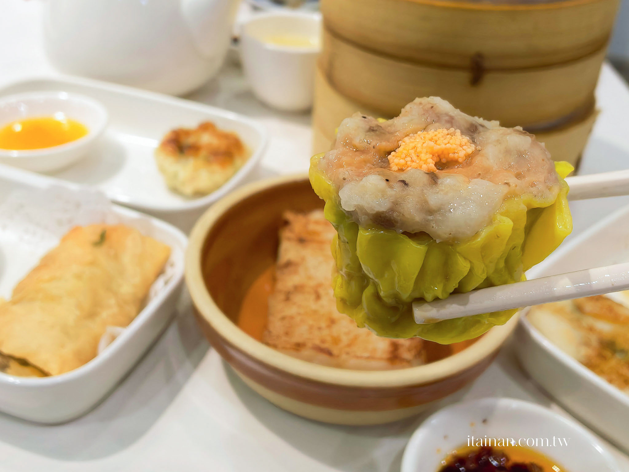 台南早茶值得早起！「寓點」把香港記憶包進一籠港點裡，一週只開兩天的米其林必比登