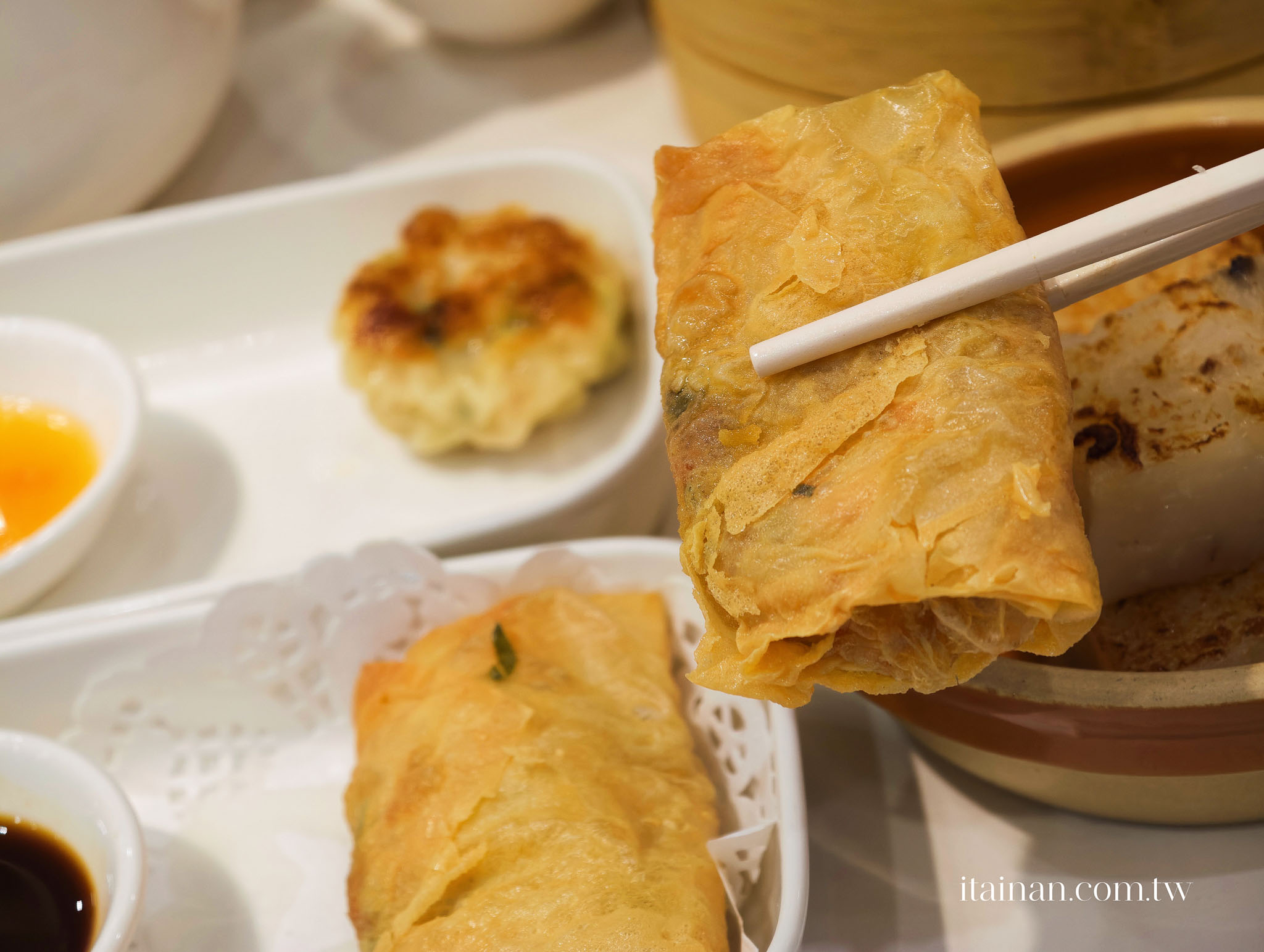 台南早茶值得早起！「寓點」把香港記憶包進一籠港點裡，一週只開兩天的米其林必比登