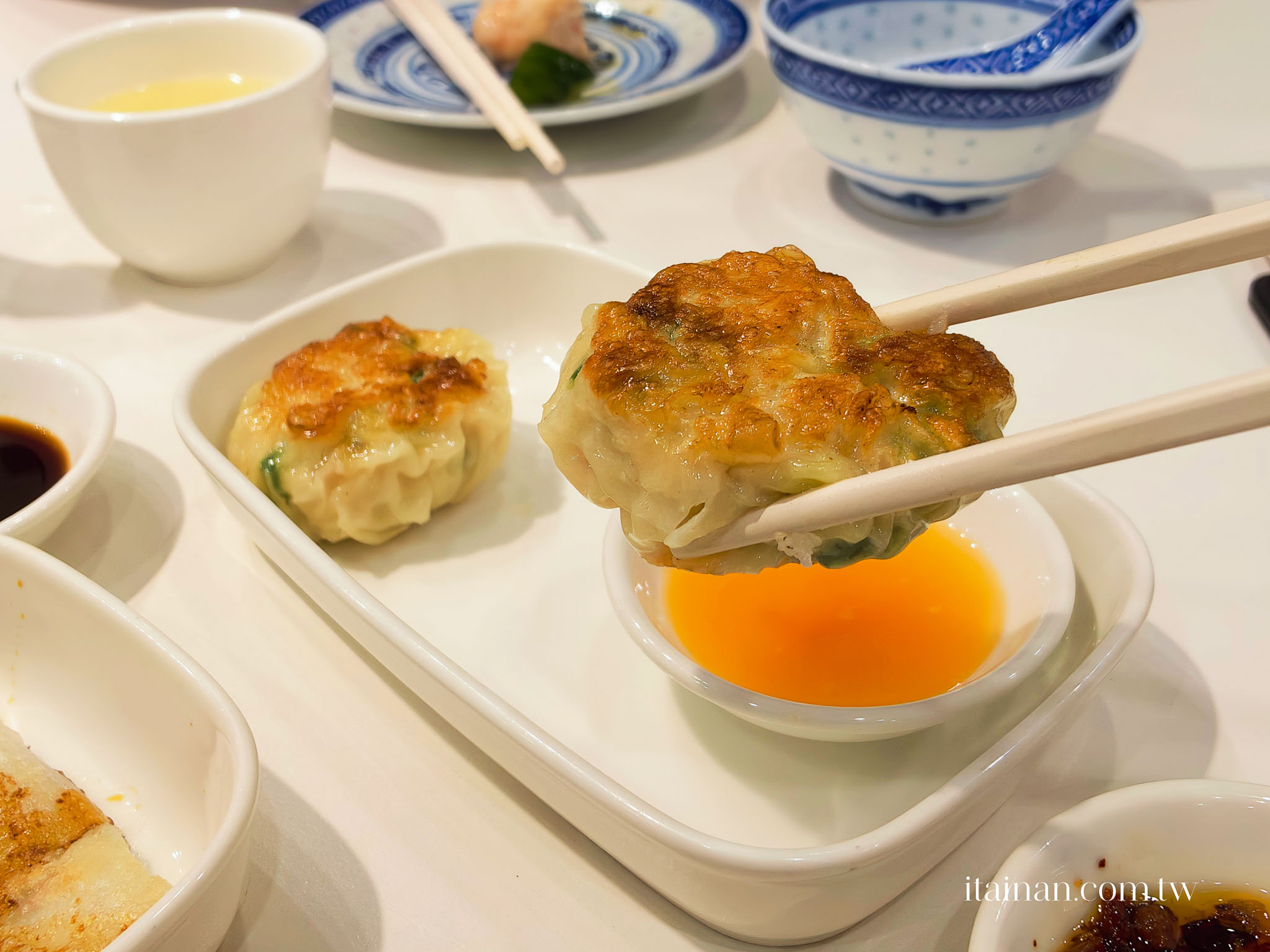 台南早茶值得早起！「寓點」把香港記憶包進一籠港點裡，一週只開兩天的米其林必比登
