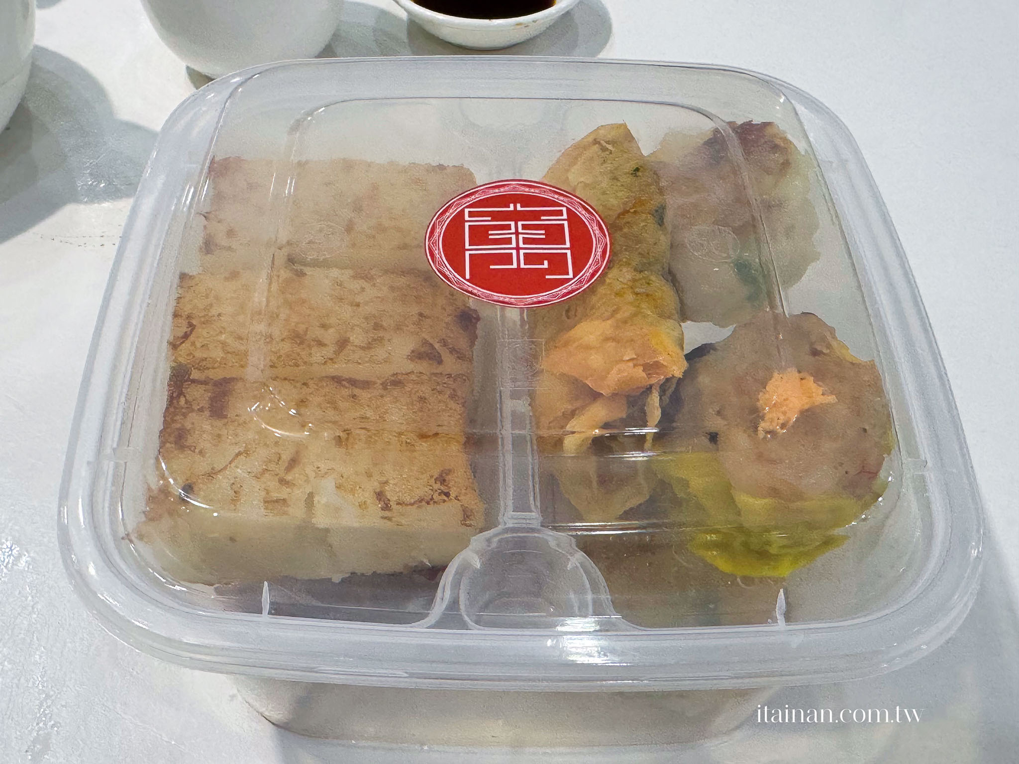 台南早茶值得早起！「寓點」把香港記憶包進一籠港點裡，一週只開兩天的米其林必比登